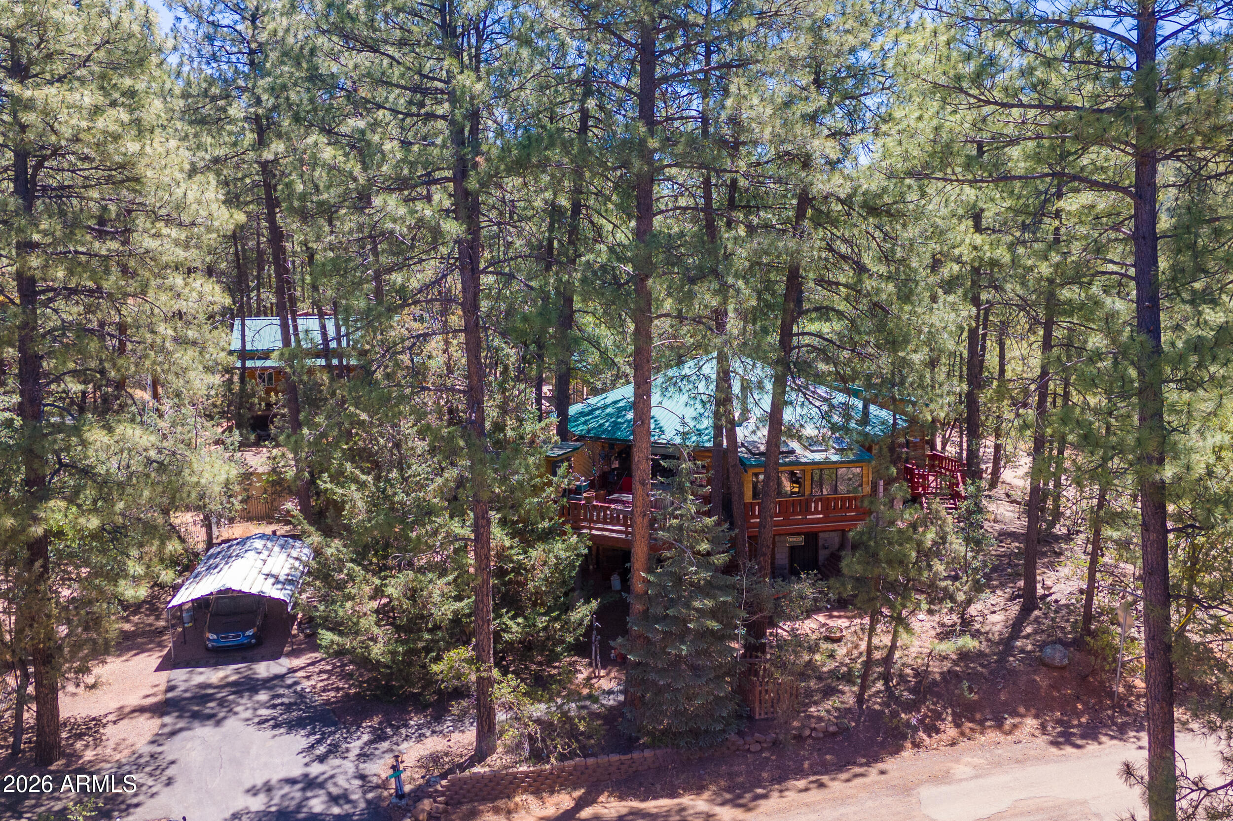 STRAWBERRY KNOLLS - Residential