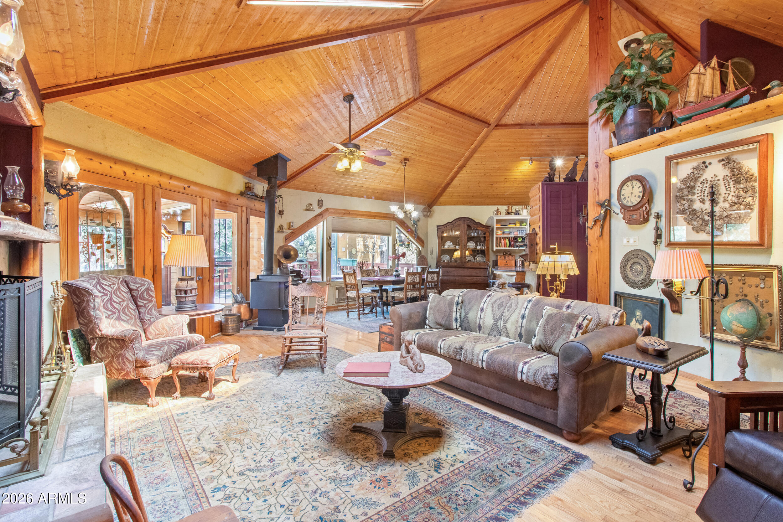 STRAWBERRY KNOLLS - Residential