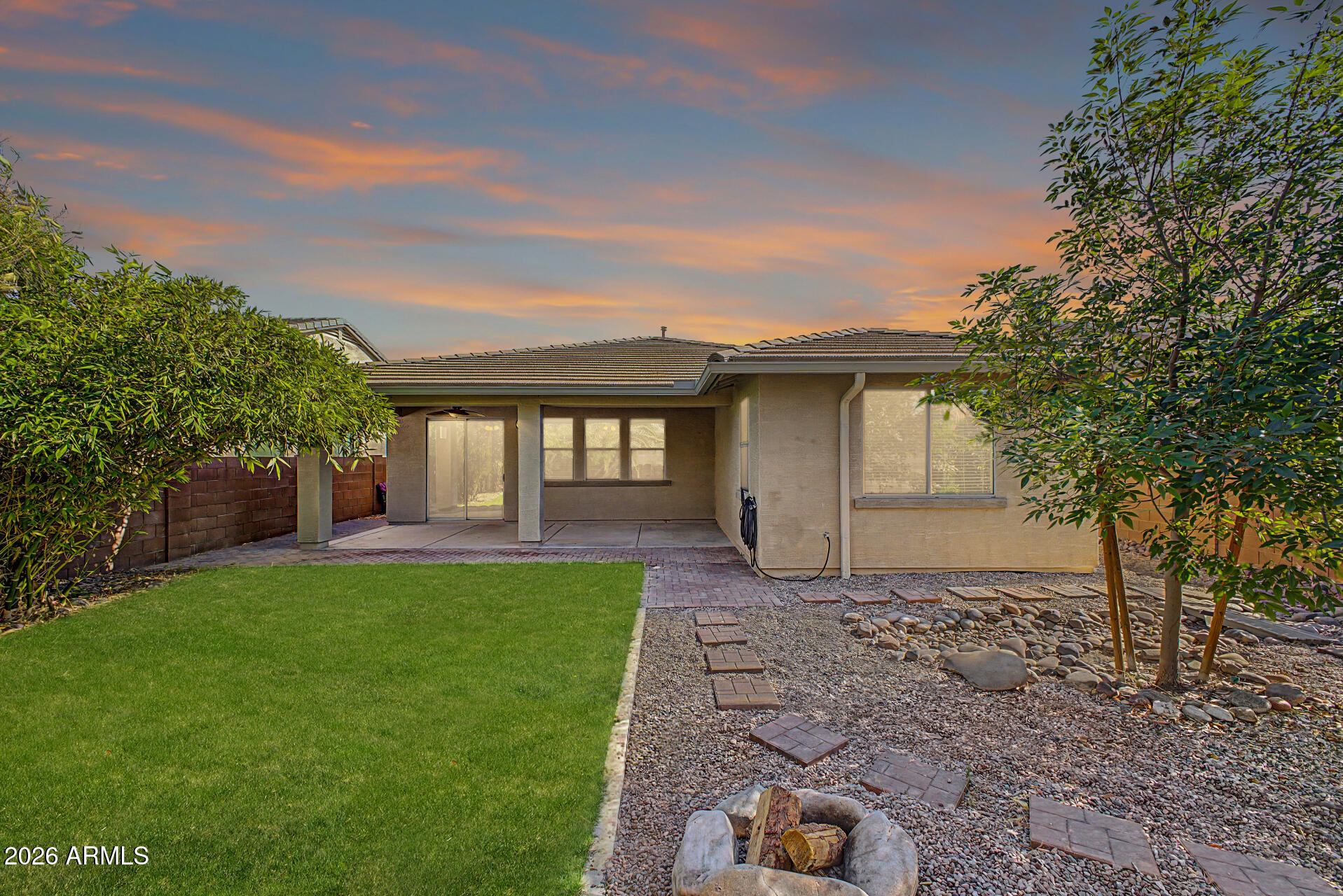 820 E Pasture Canyon Drive