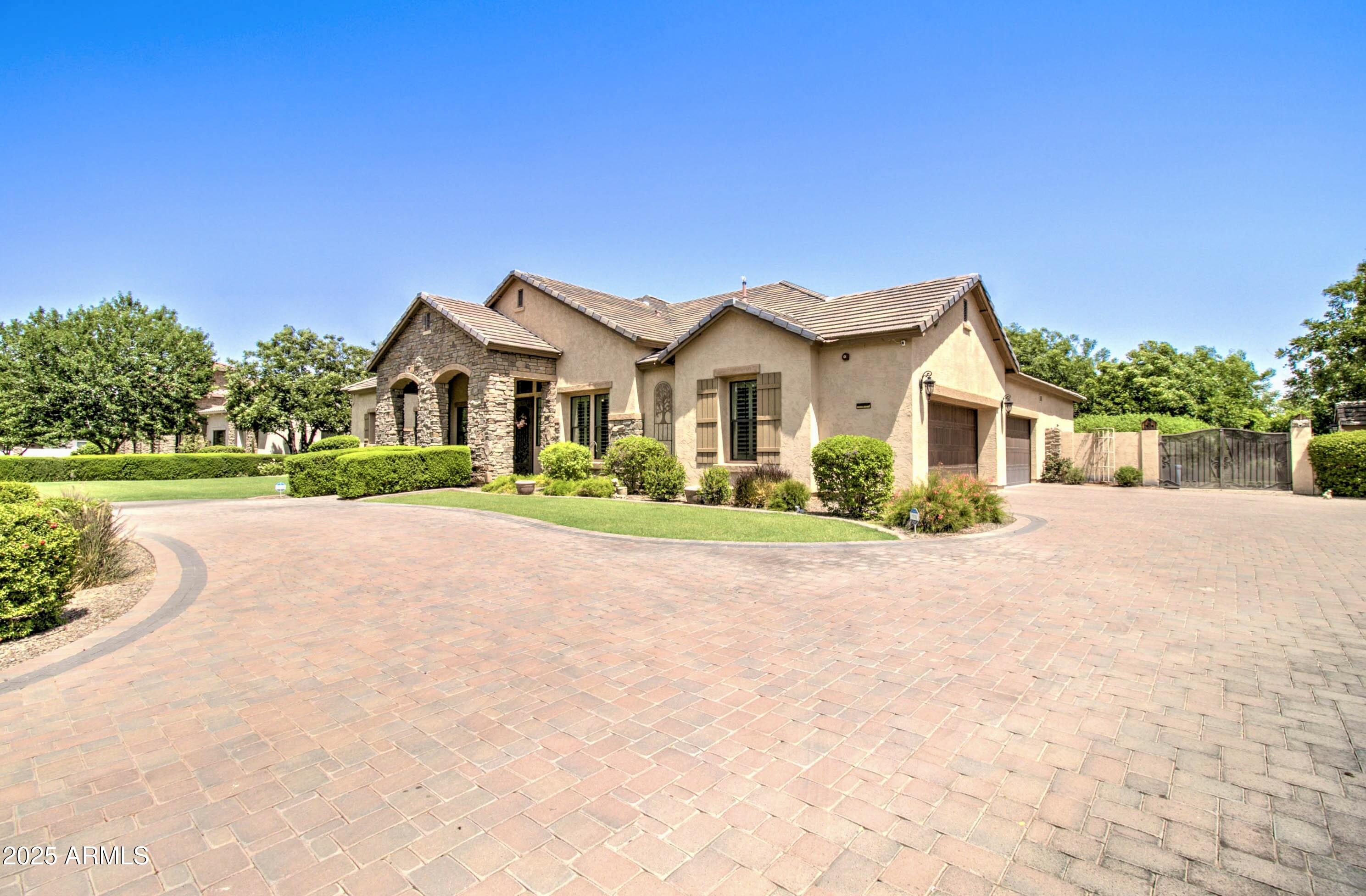 Homes 4 20242 E SUNSET Court
