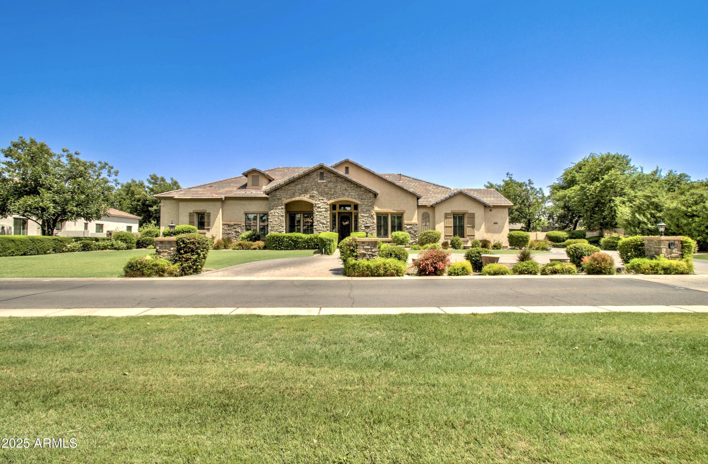 Homes 1 20242 E SUNSET Court