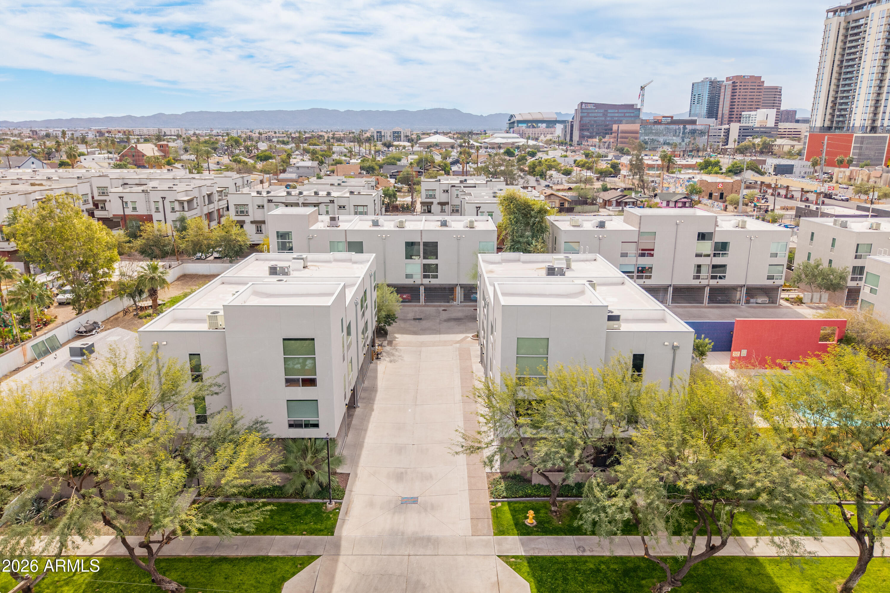 727 E PORTLAND Street 35