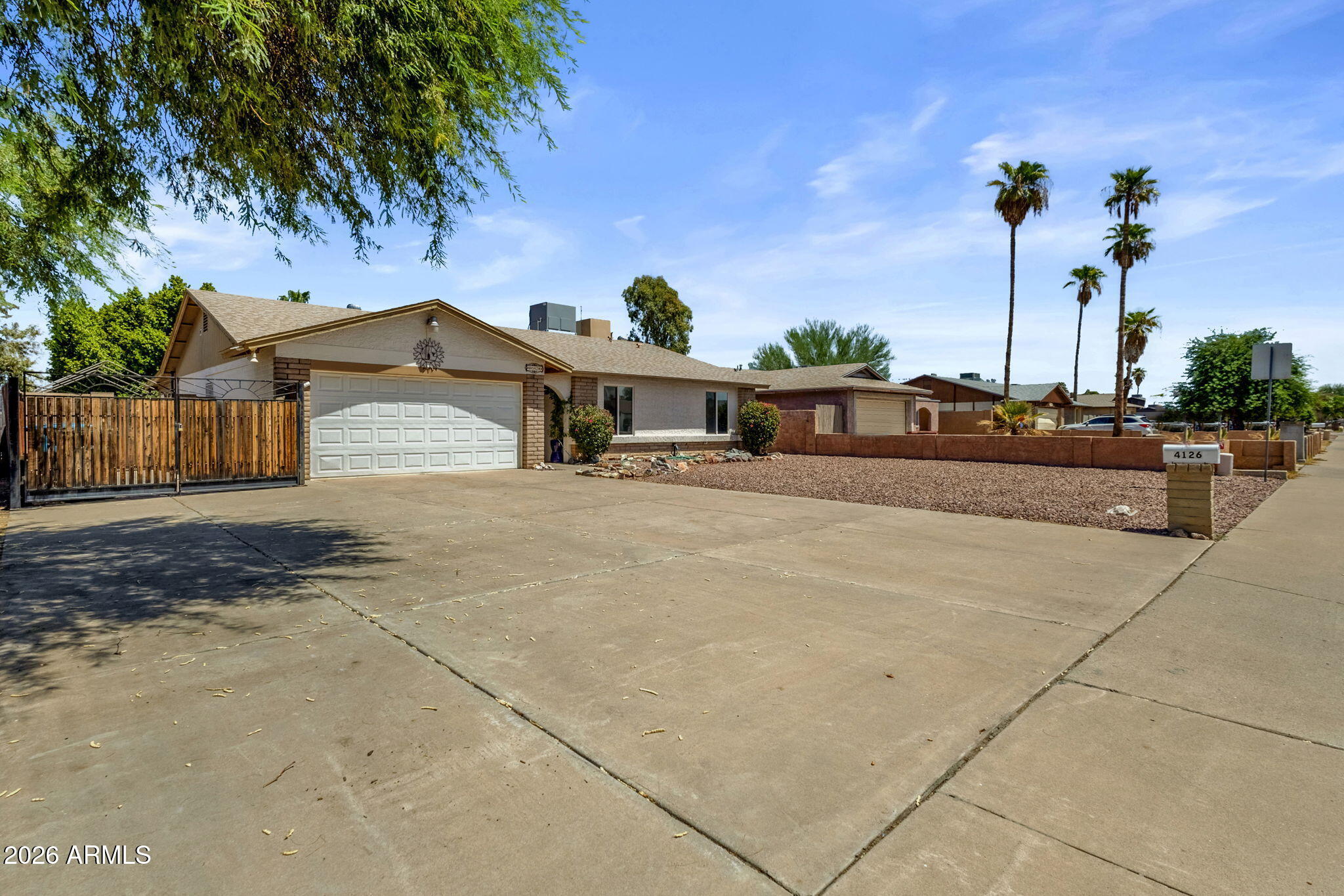 4126 W SWEETWATER Avenue