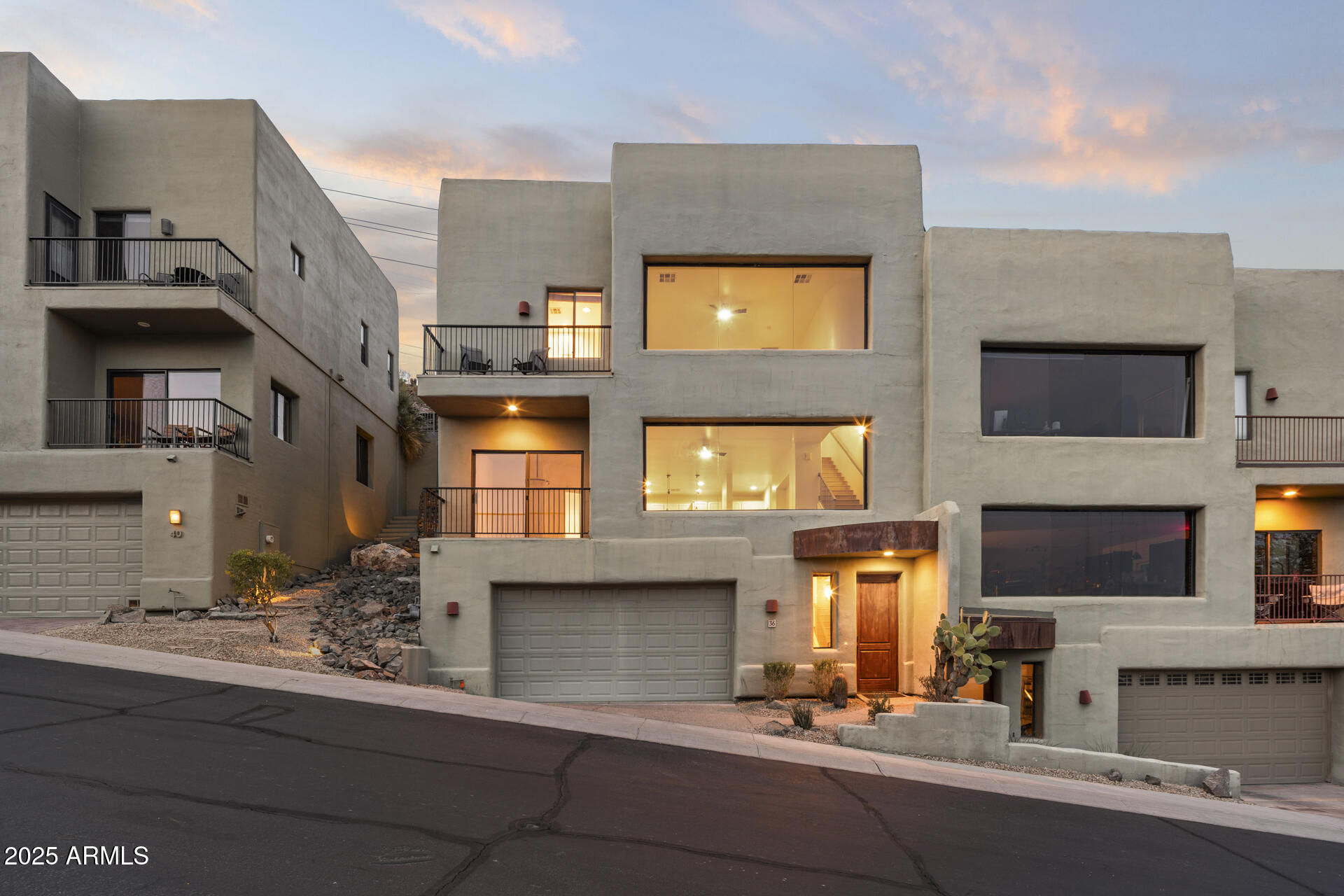 36 W FOOTHILL Drive