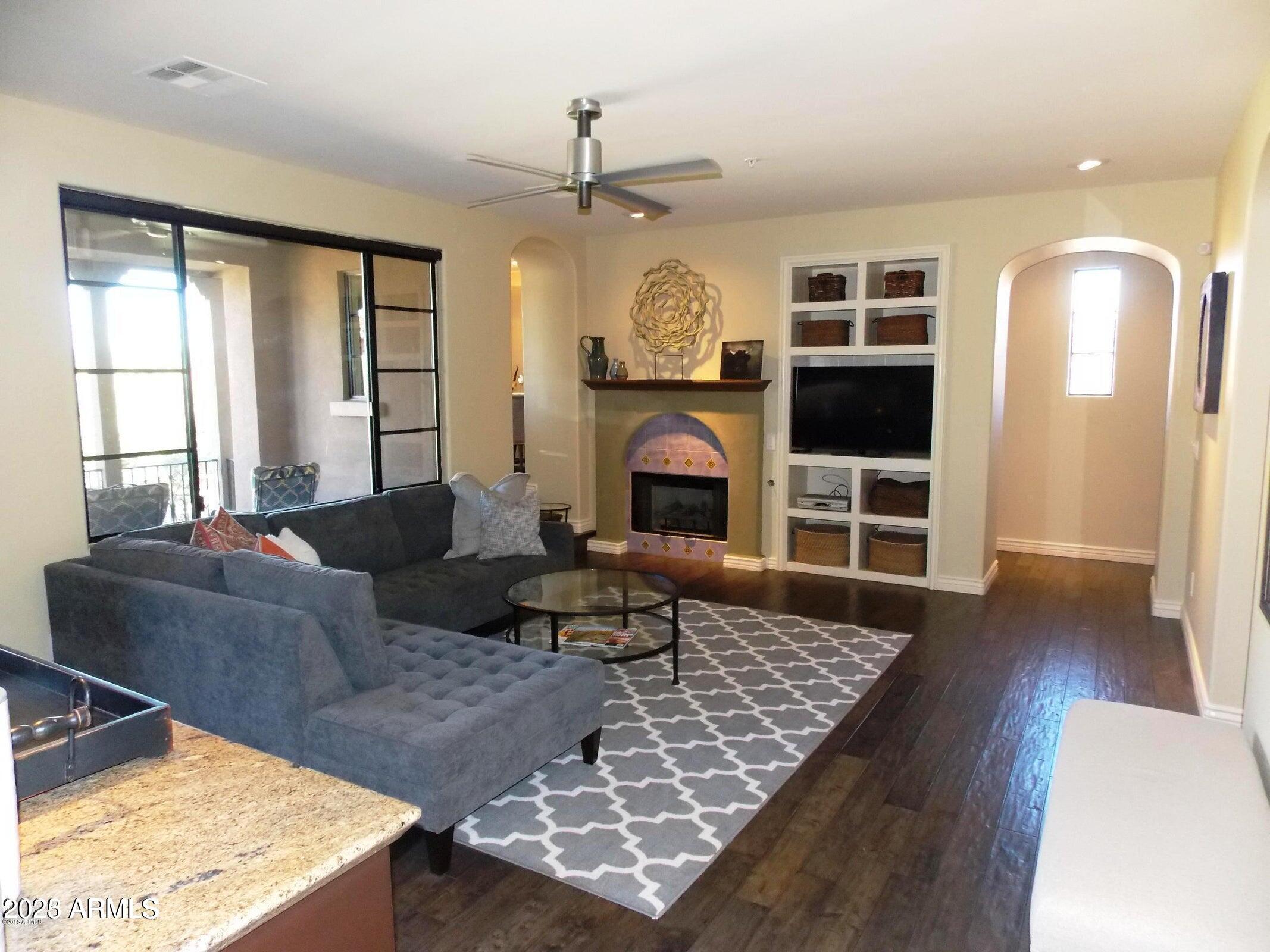 20704 N 90TH Place 1085