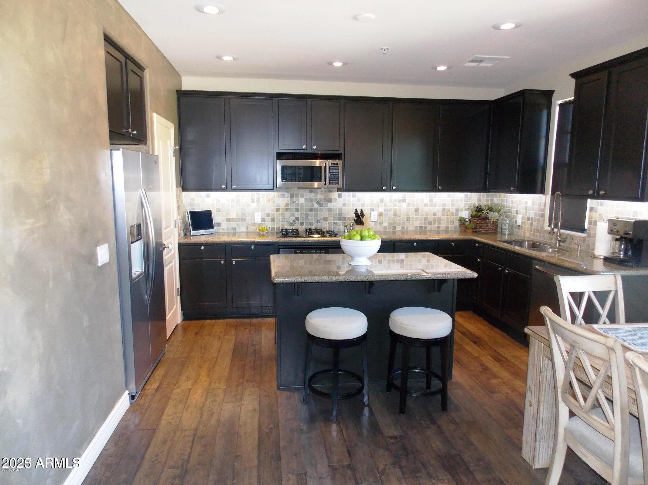 20704 N 90TH Place 1085