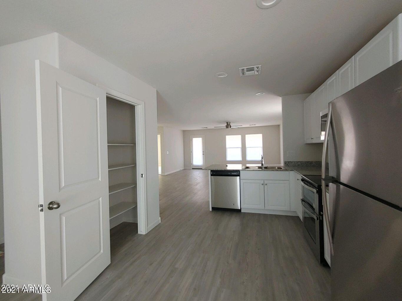 45196 W SANDHILL Road