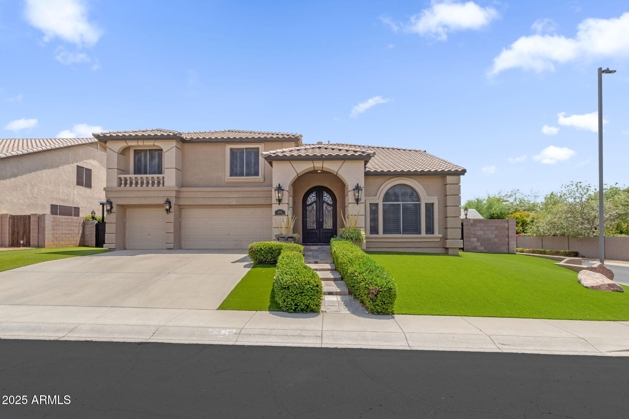 4537 E BLUE SKY Drive