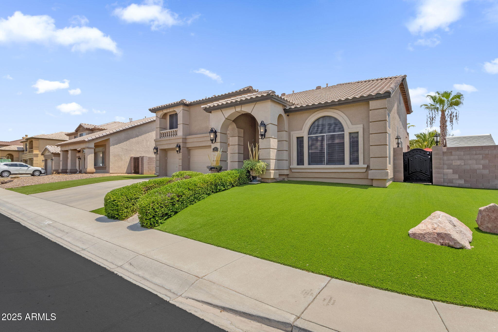 4537 E BLUE SKY Drive
