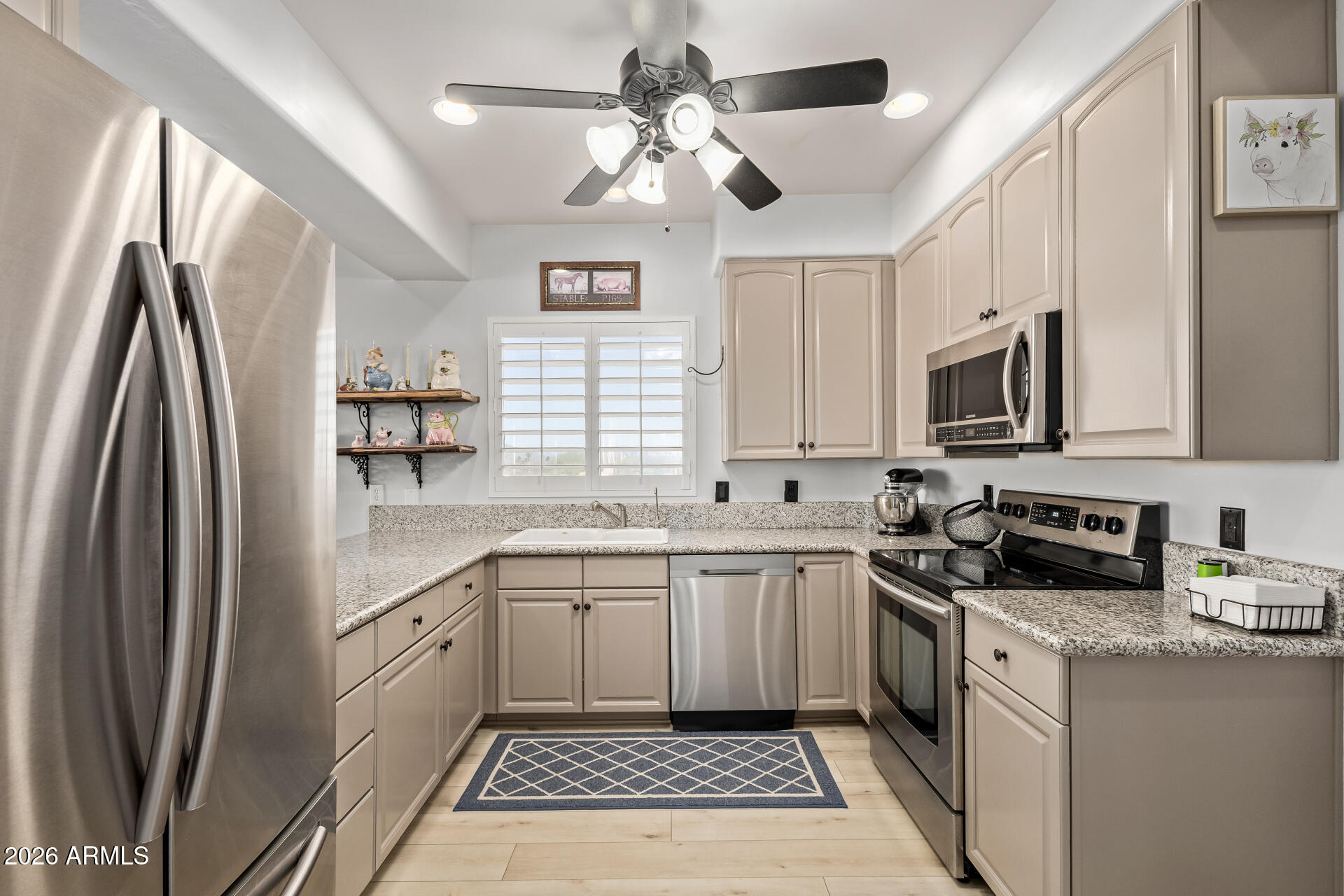 11880 N SAGUARO Boulevard 201