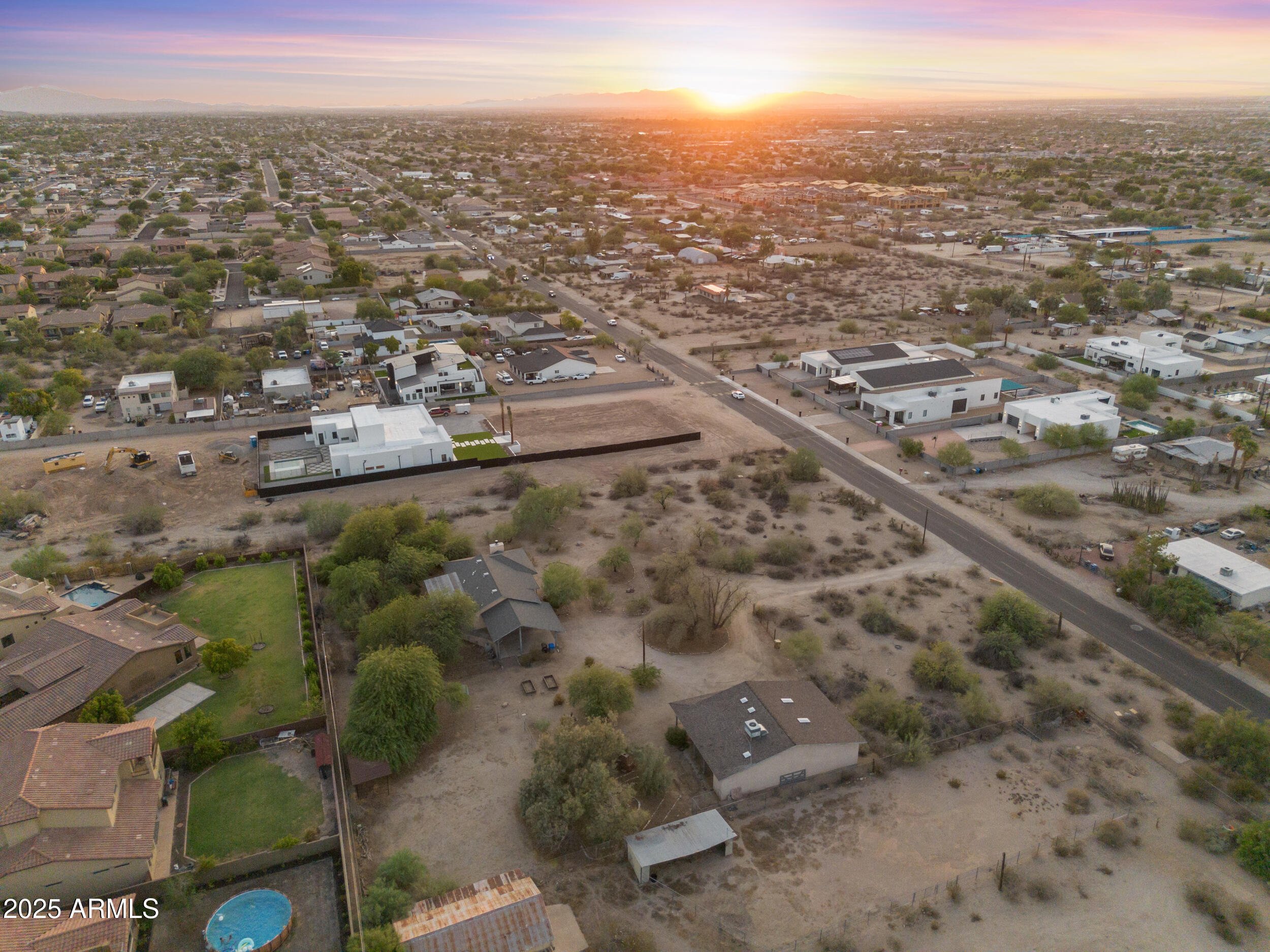 2315 E SOUTH MOUNTAIN Avenue -