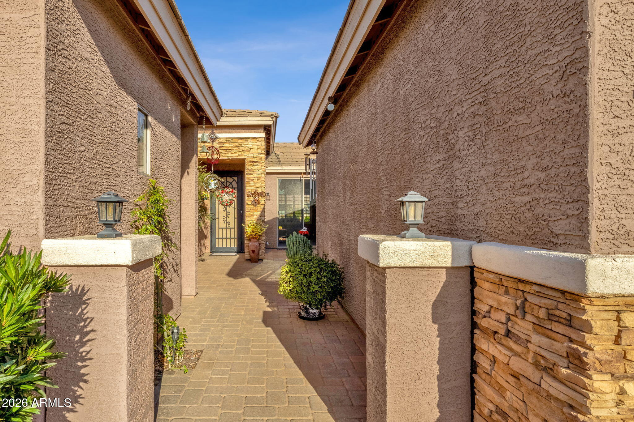 42670 W KINGFISHER Drive