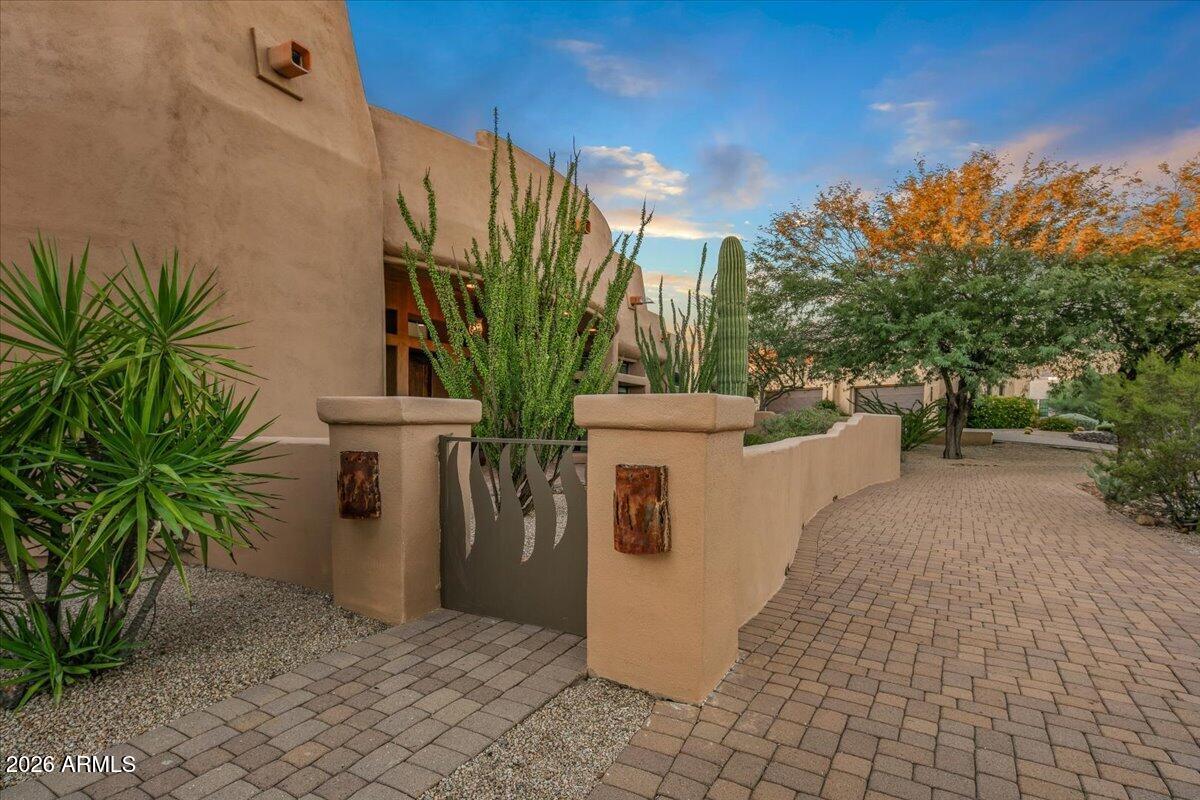 8690 E VILLA CASSANDRA Drive