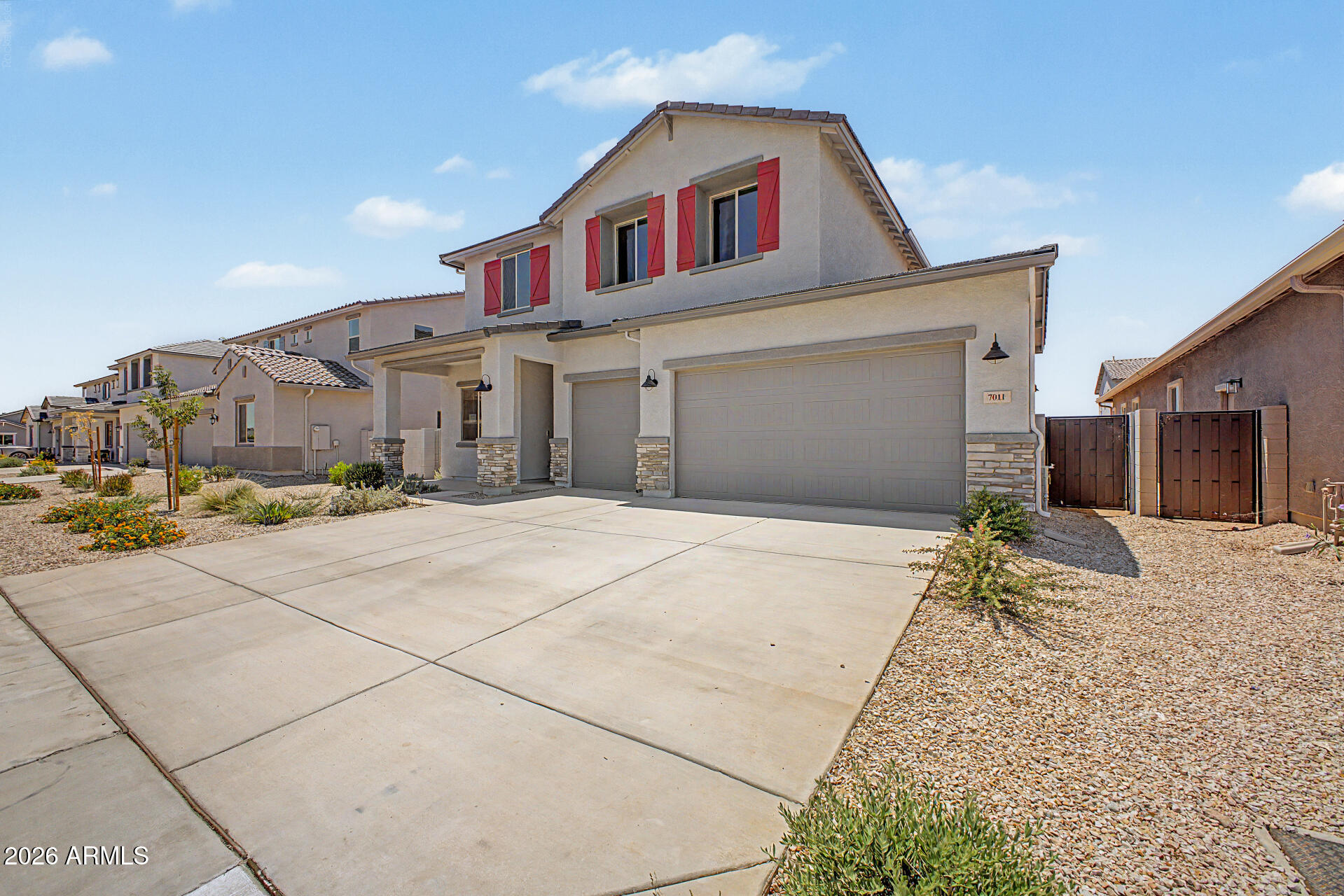 7011 E HAYRIDE Lane
