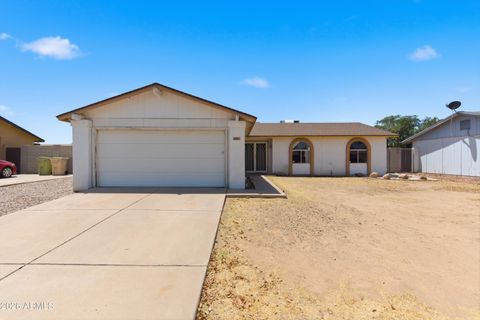 Photo of 4401 W Turquoise Avenue, Glendale, AZ 85302 (MLS # 7038840)