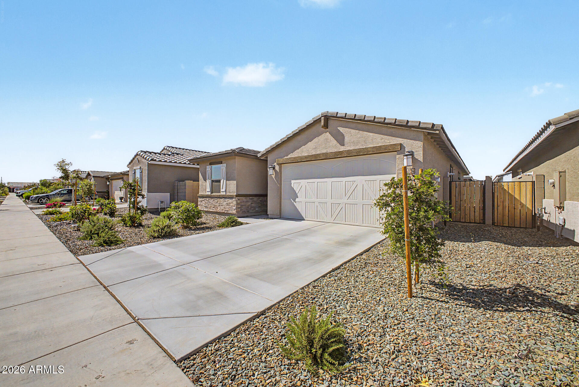 16014 W DESERT HOLLOW Drive