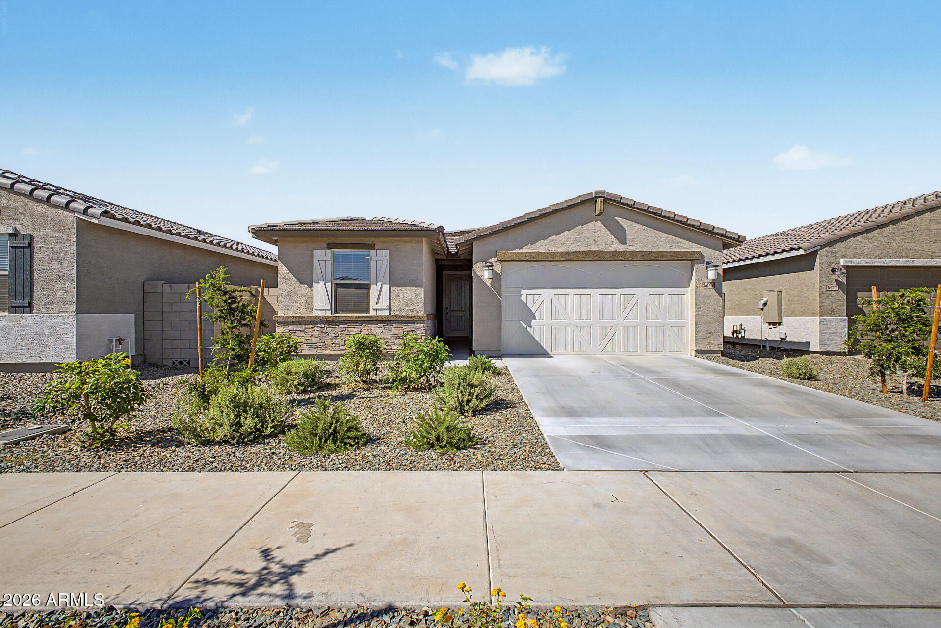 16014 W DESERT HOLLOW Drive