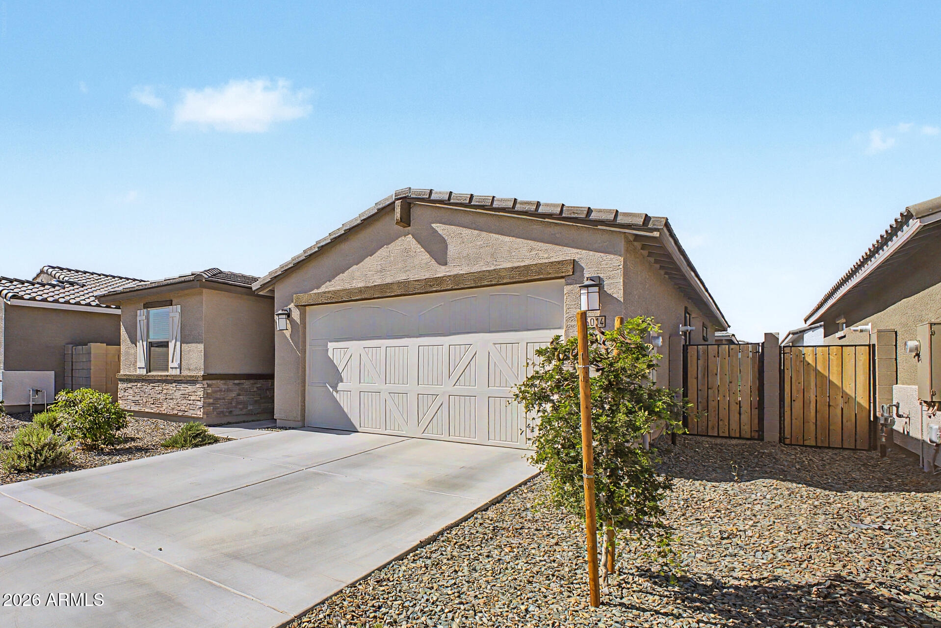 16014 W DESERT HOLLOW Drive