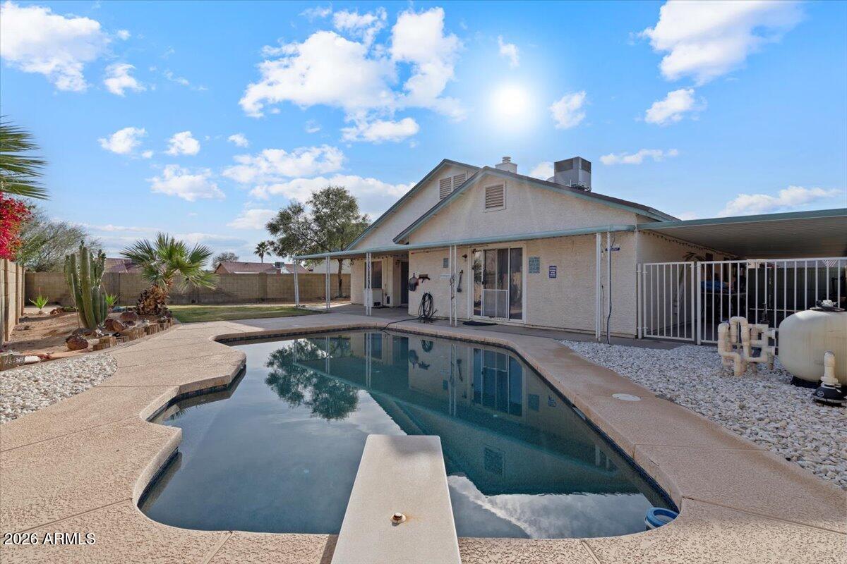 1920 E SAINT CATHERINE Avenue