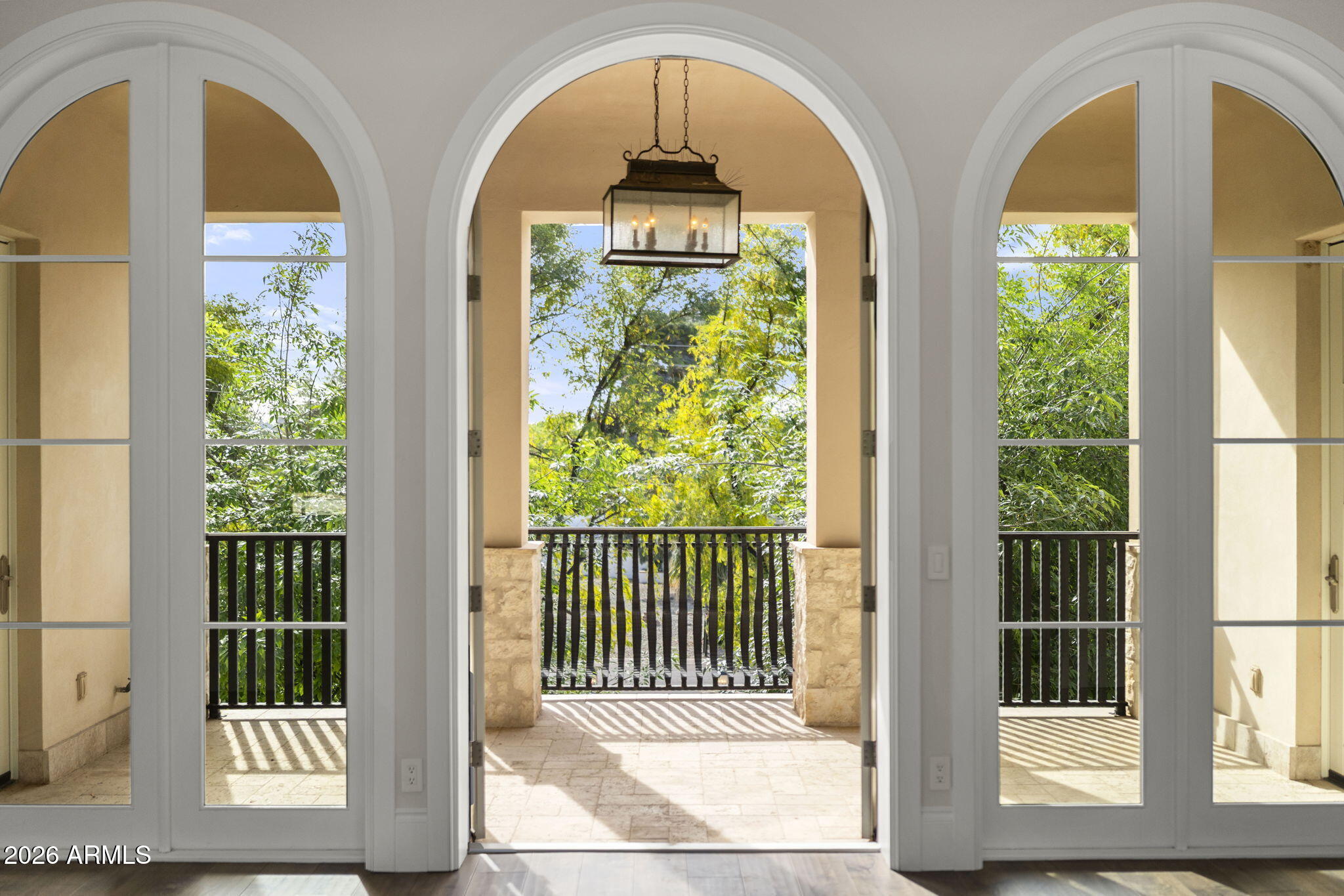 CAMELVIEW - Residential