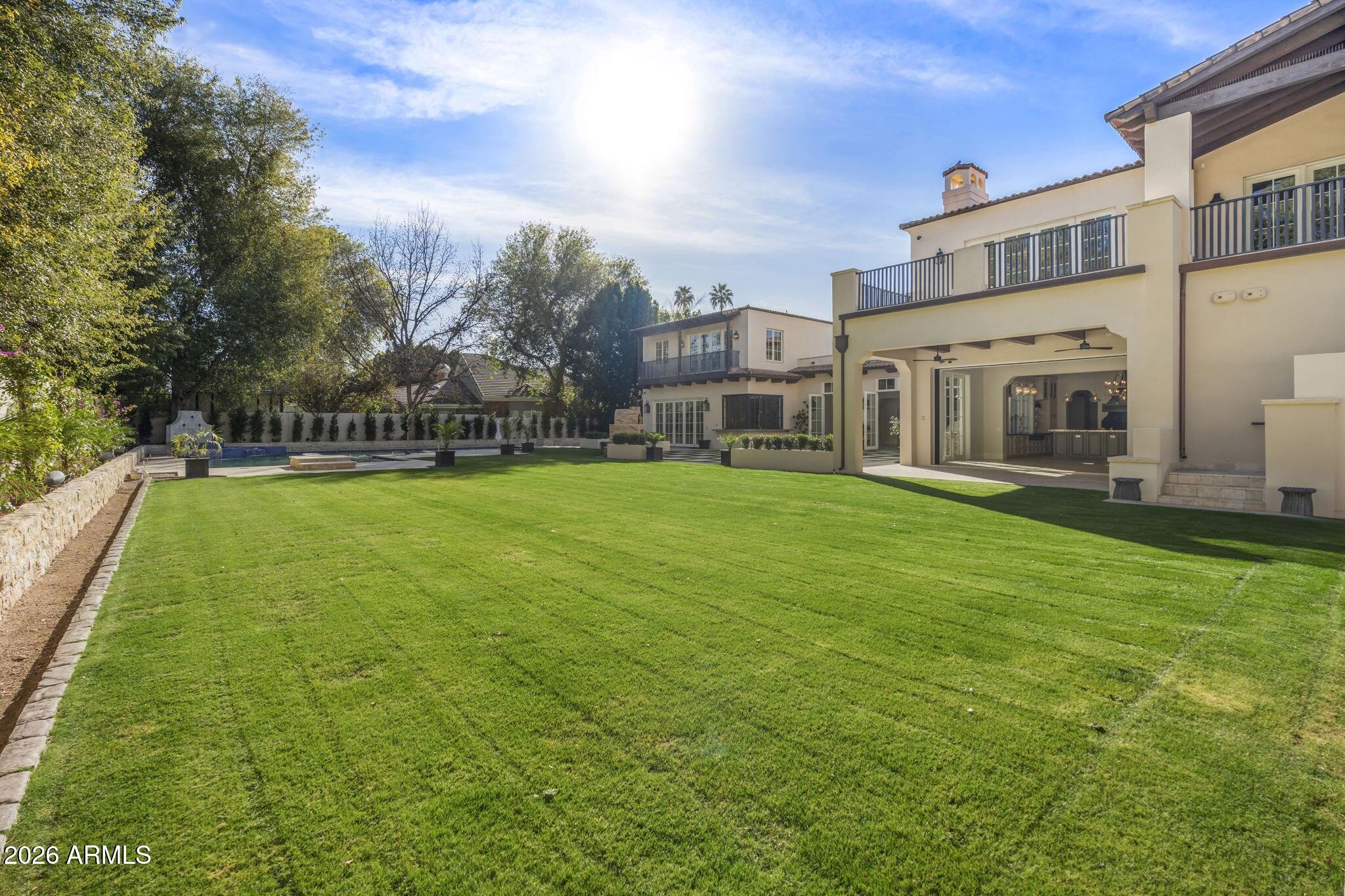 CAMELVIEW - Residential