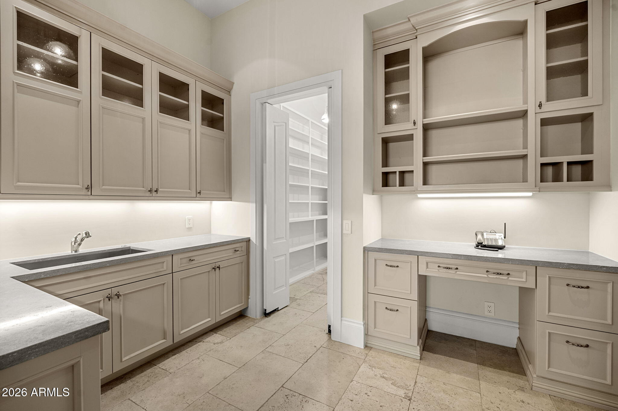CAMELVIEW - Residential