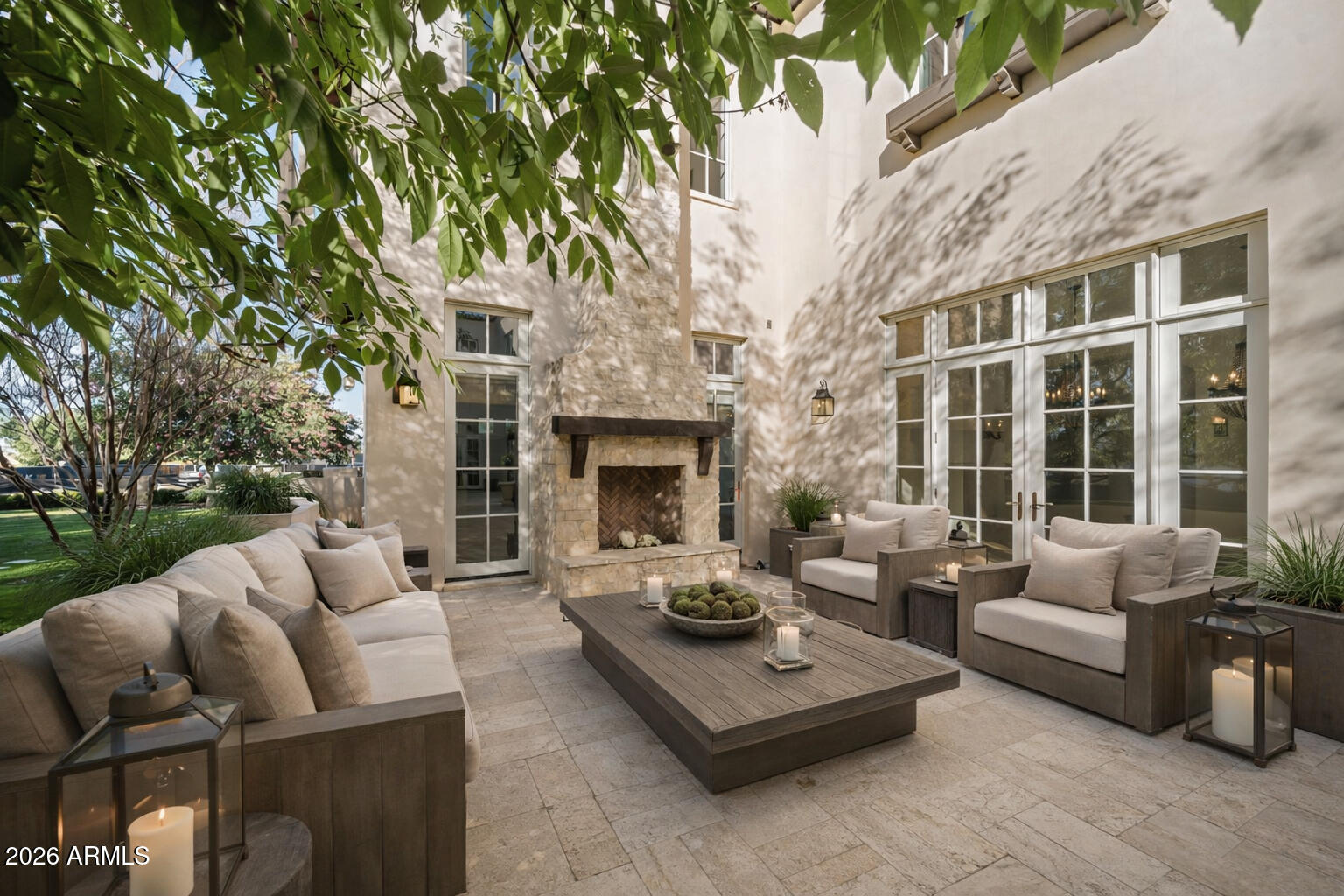 5402 E EXETER Boulevard