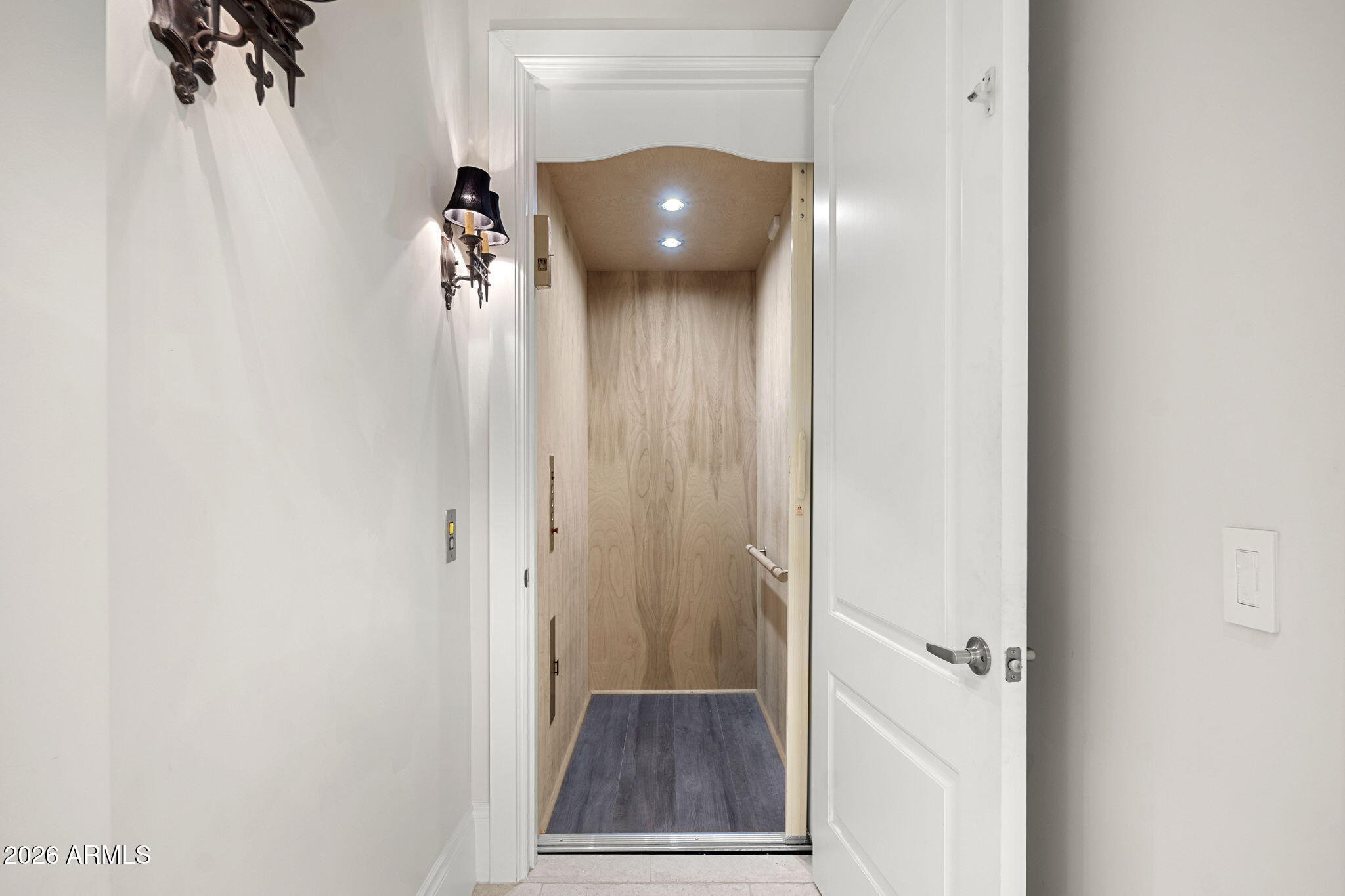 CAMELVIEW - Residential