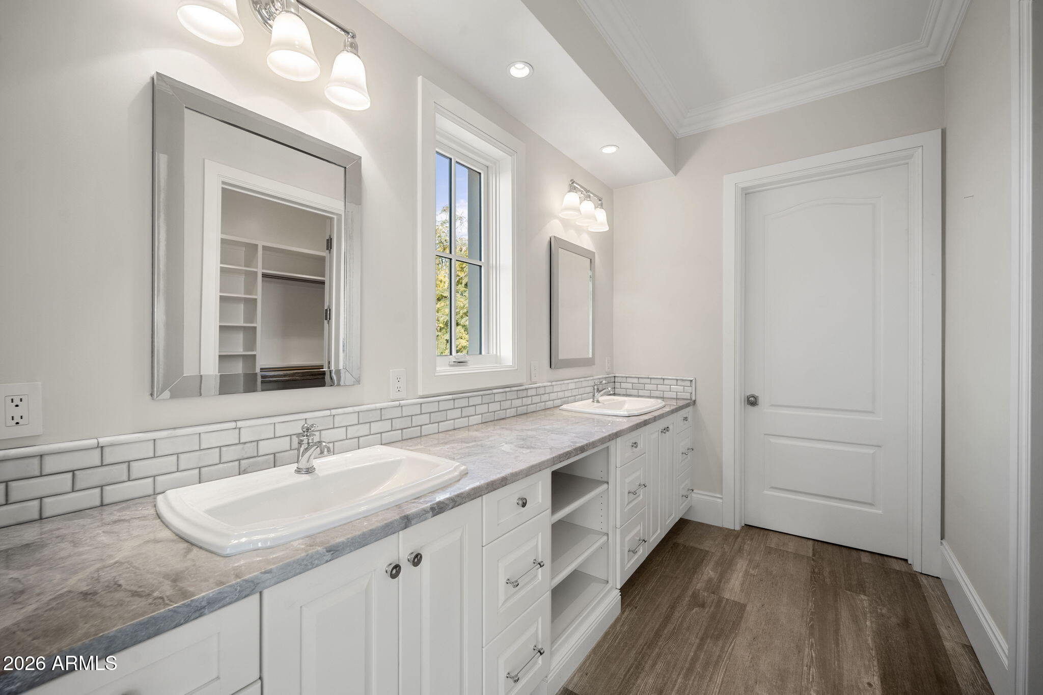 CAMELVIEW - Residential