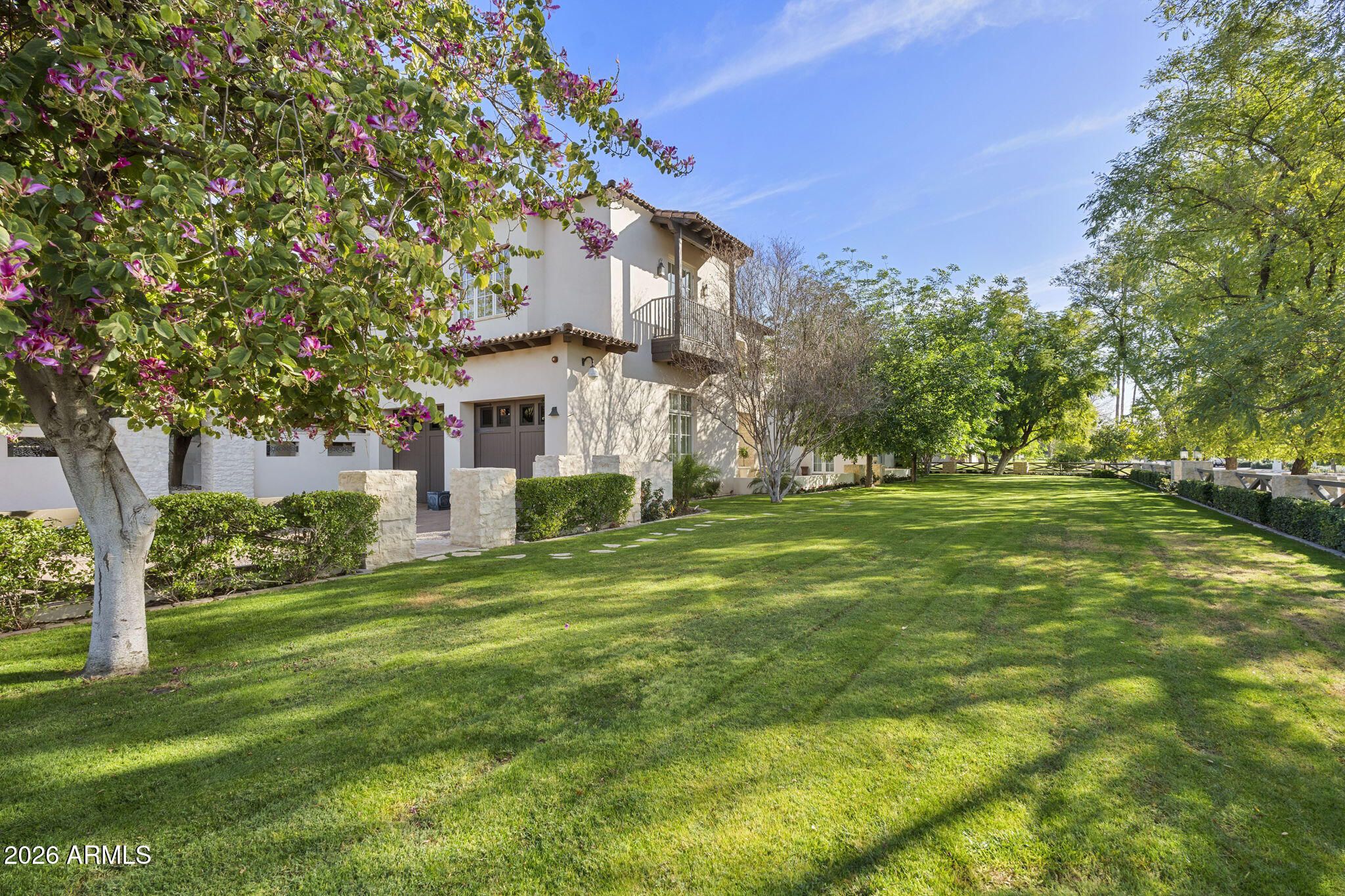 CAMELVIEW - Residential