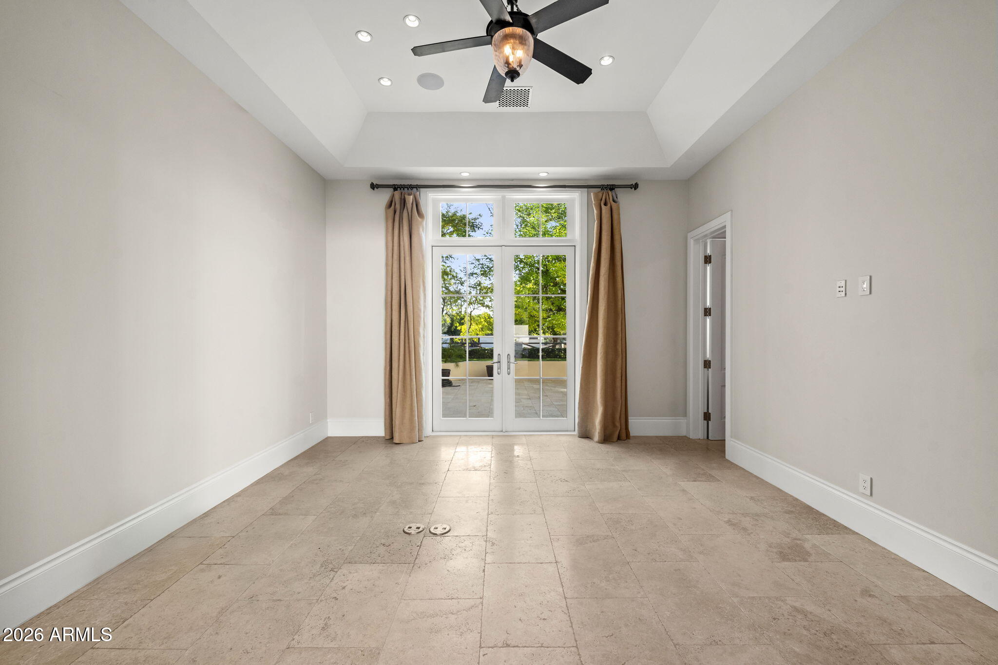 CAMELVIEW - Residential