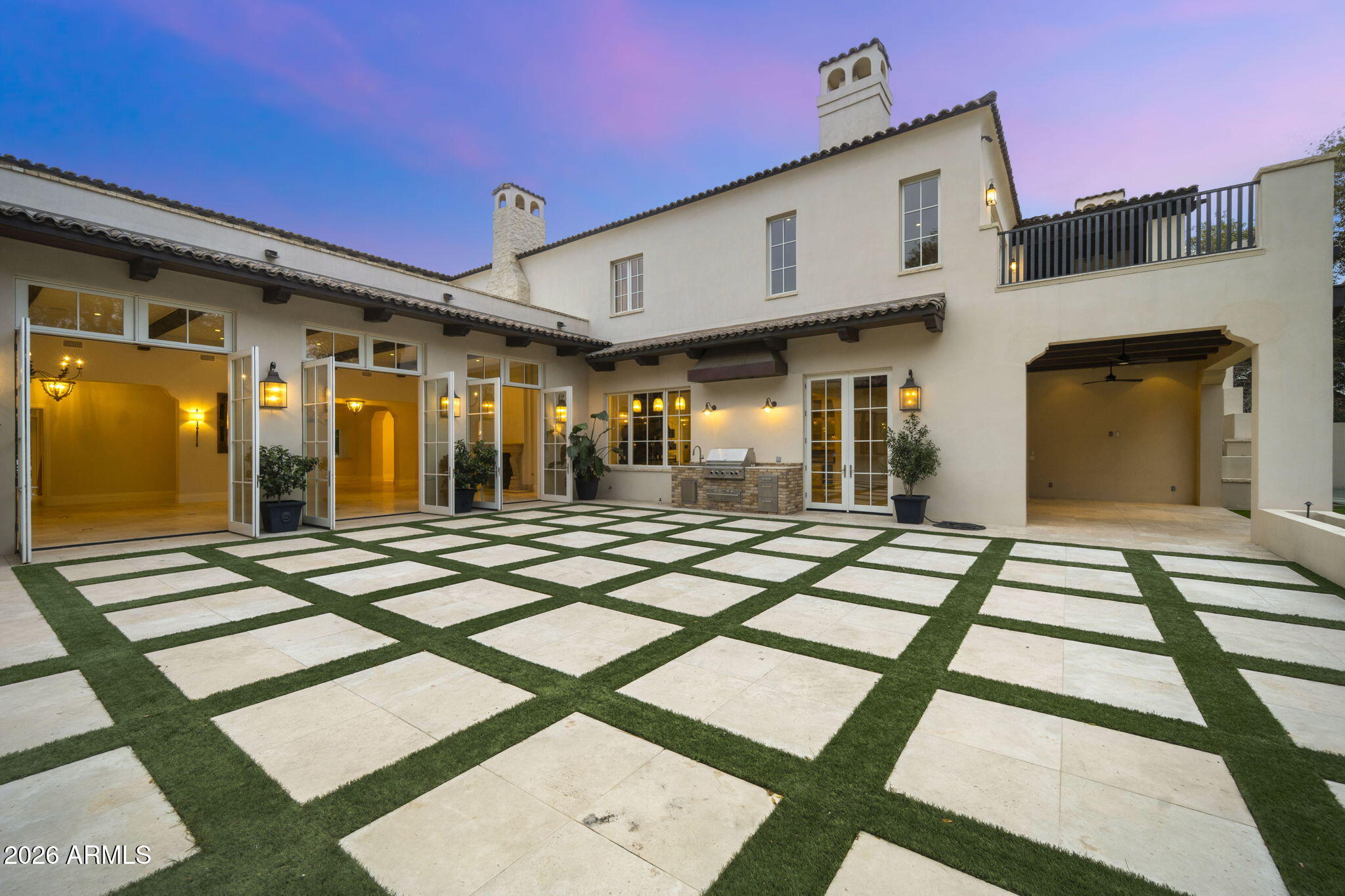 CAMELVIEW - Residential