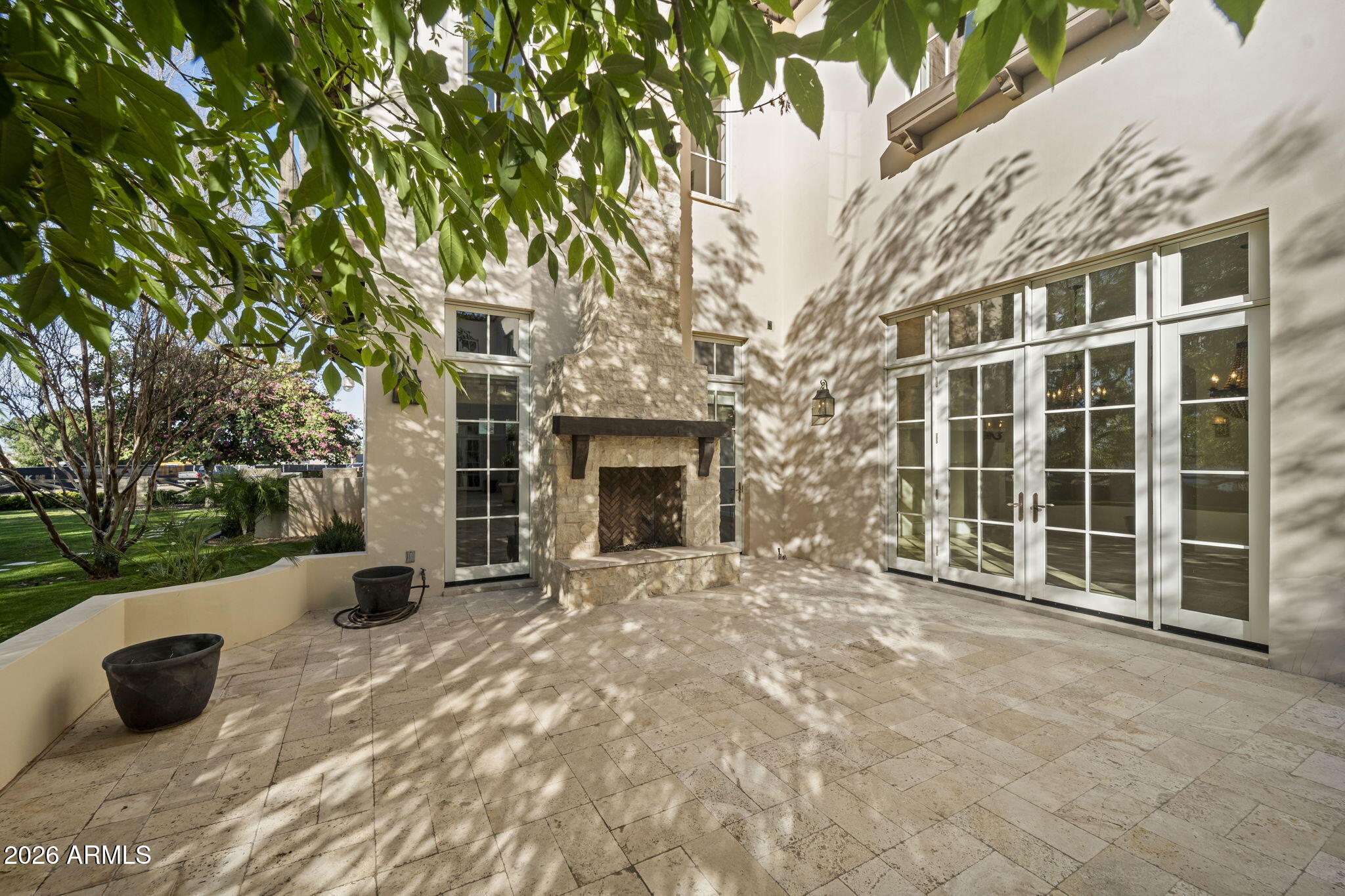 5402 E EXETER Boulevard