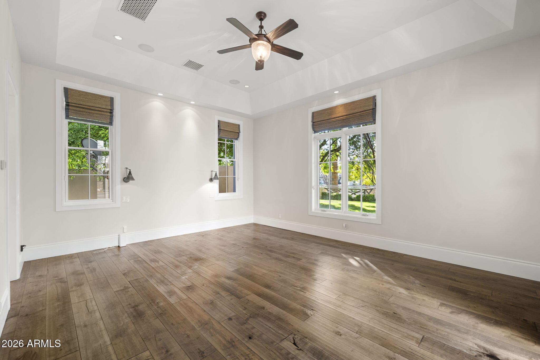 CAMELVIEW - Residential