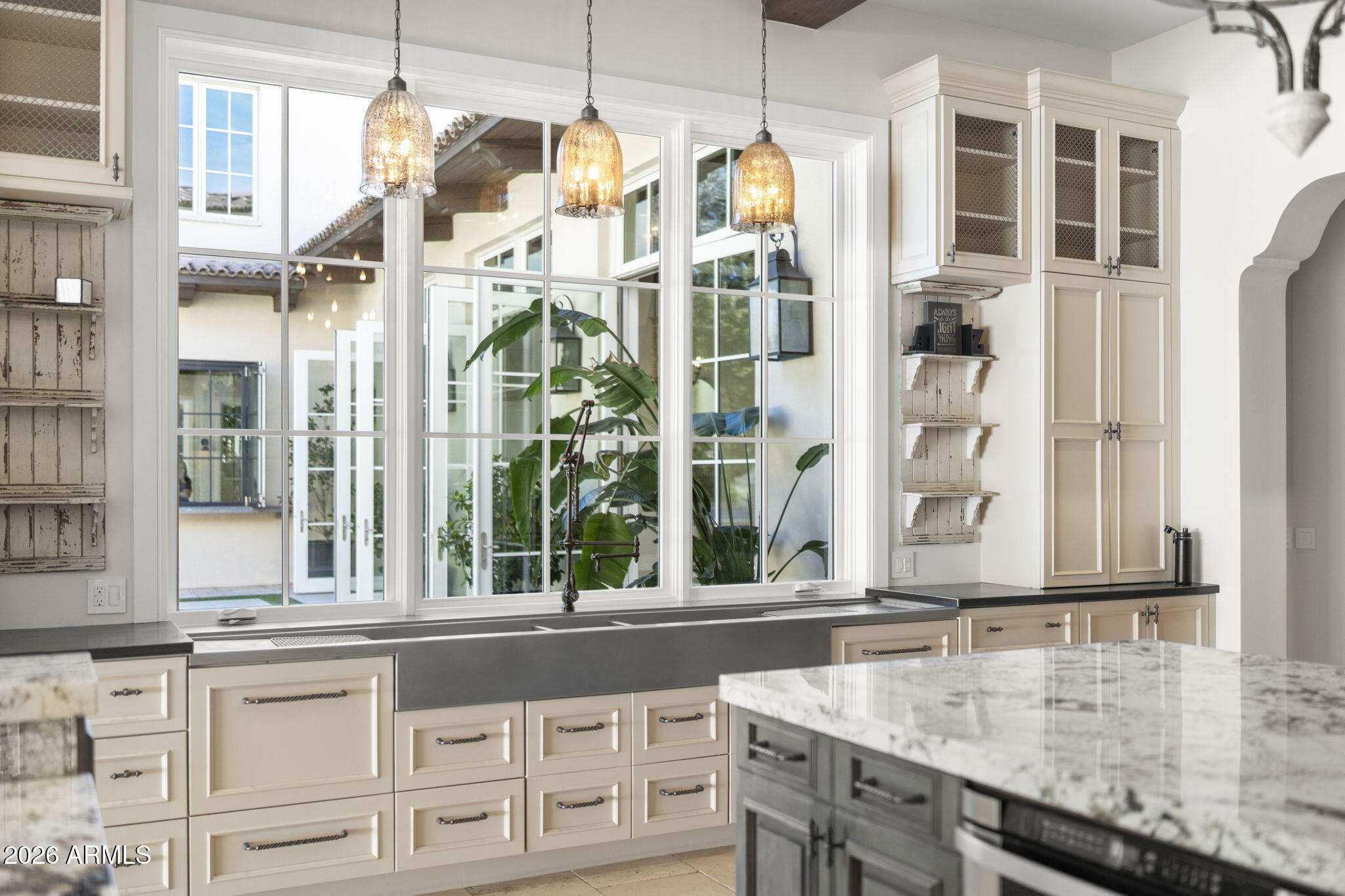 CAMELVIEW - Residential