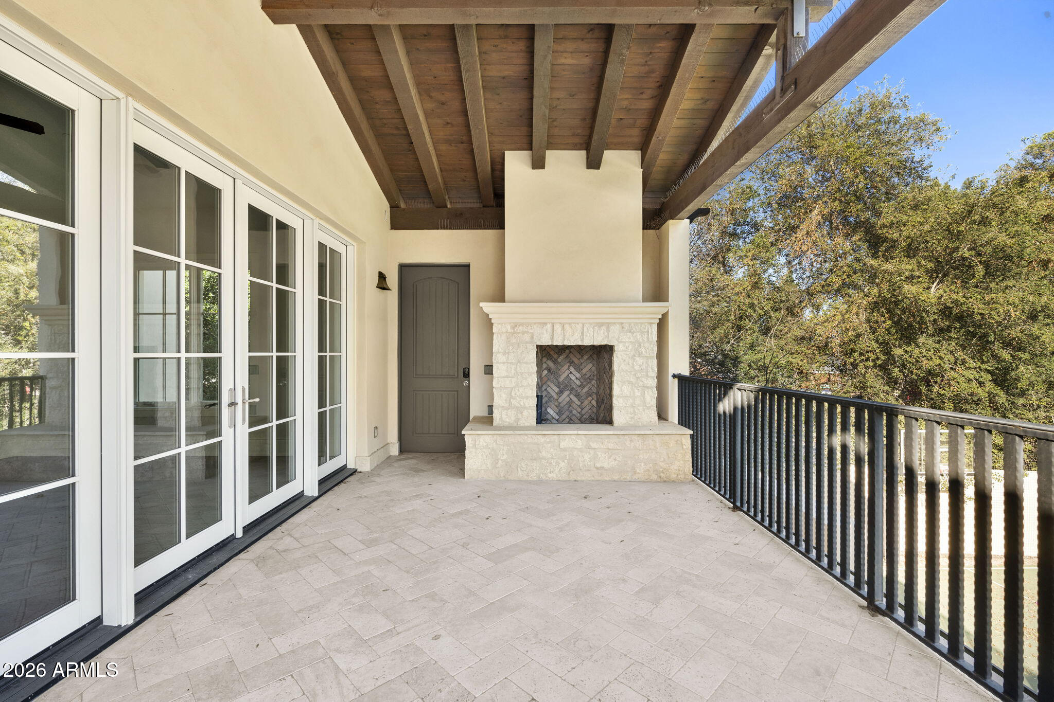 CAMELVIEW - Residential