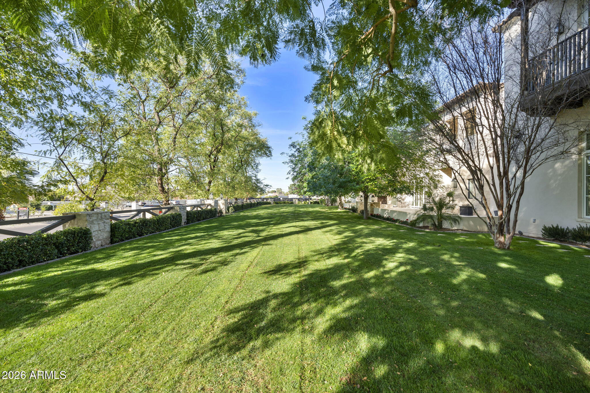 CAMELVIEW - Residential