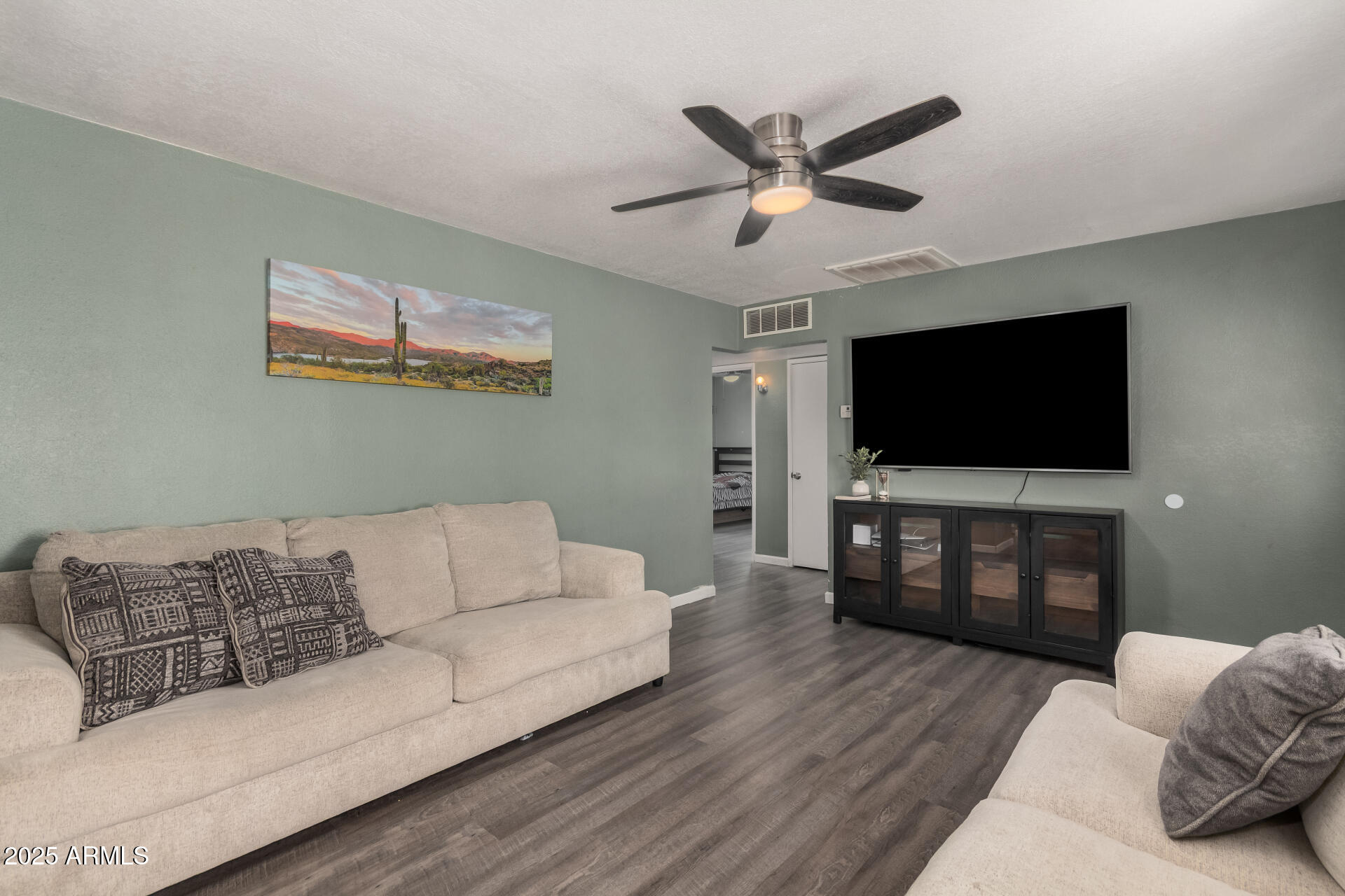 1837 W SONORA Street