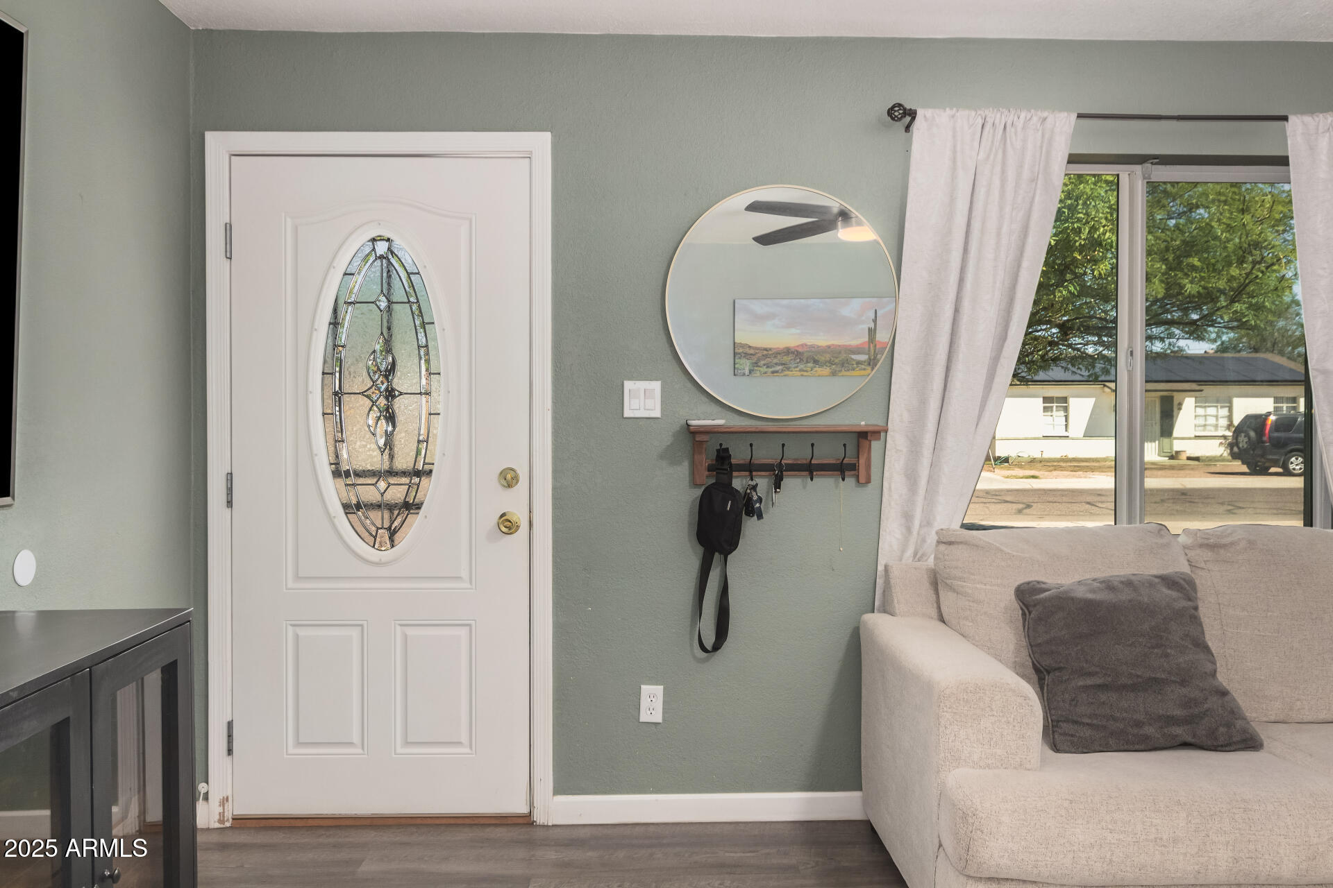 1837 W SONORA Street