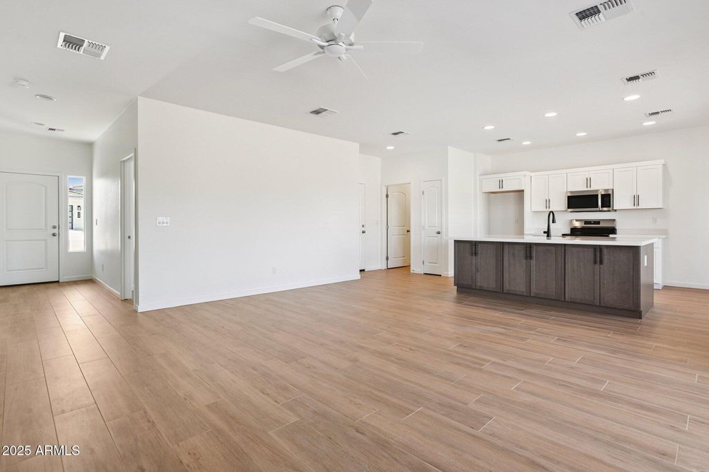 Photo of 20145 W Hazelwood Street, Litchfield Park, AZ 85340 (MLS # 6926557)