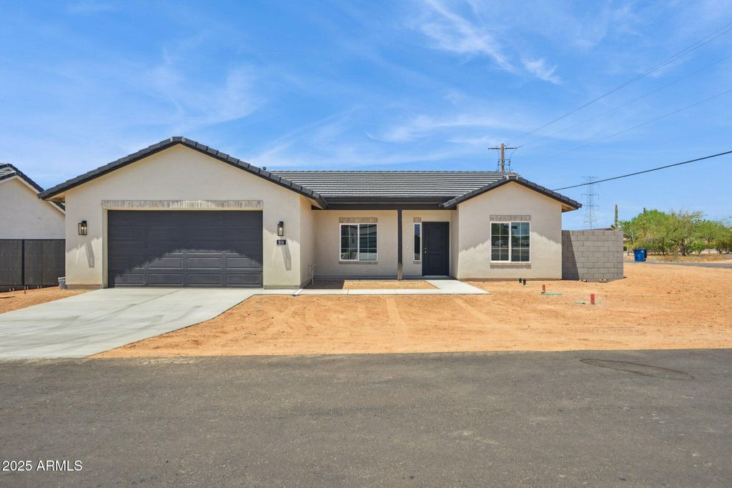 Photo of 20145 W Hazelwood Street, Litchfield Park, AZ 85340 (MLS # 6926557)