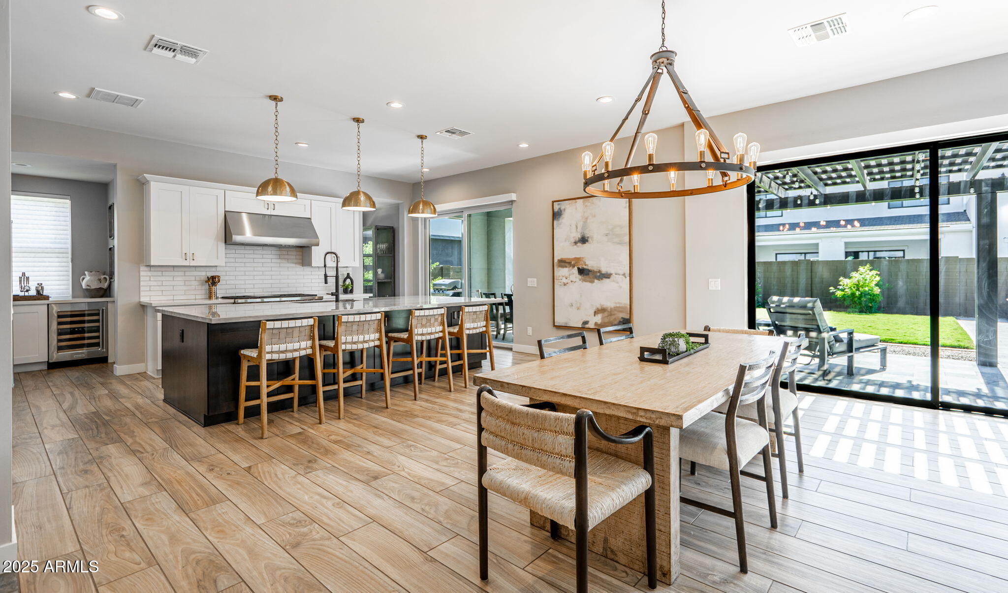 3925 E SAGEBRUSH Street