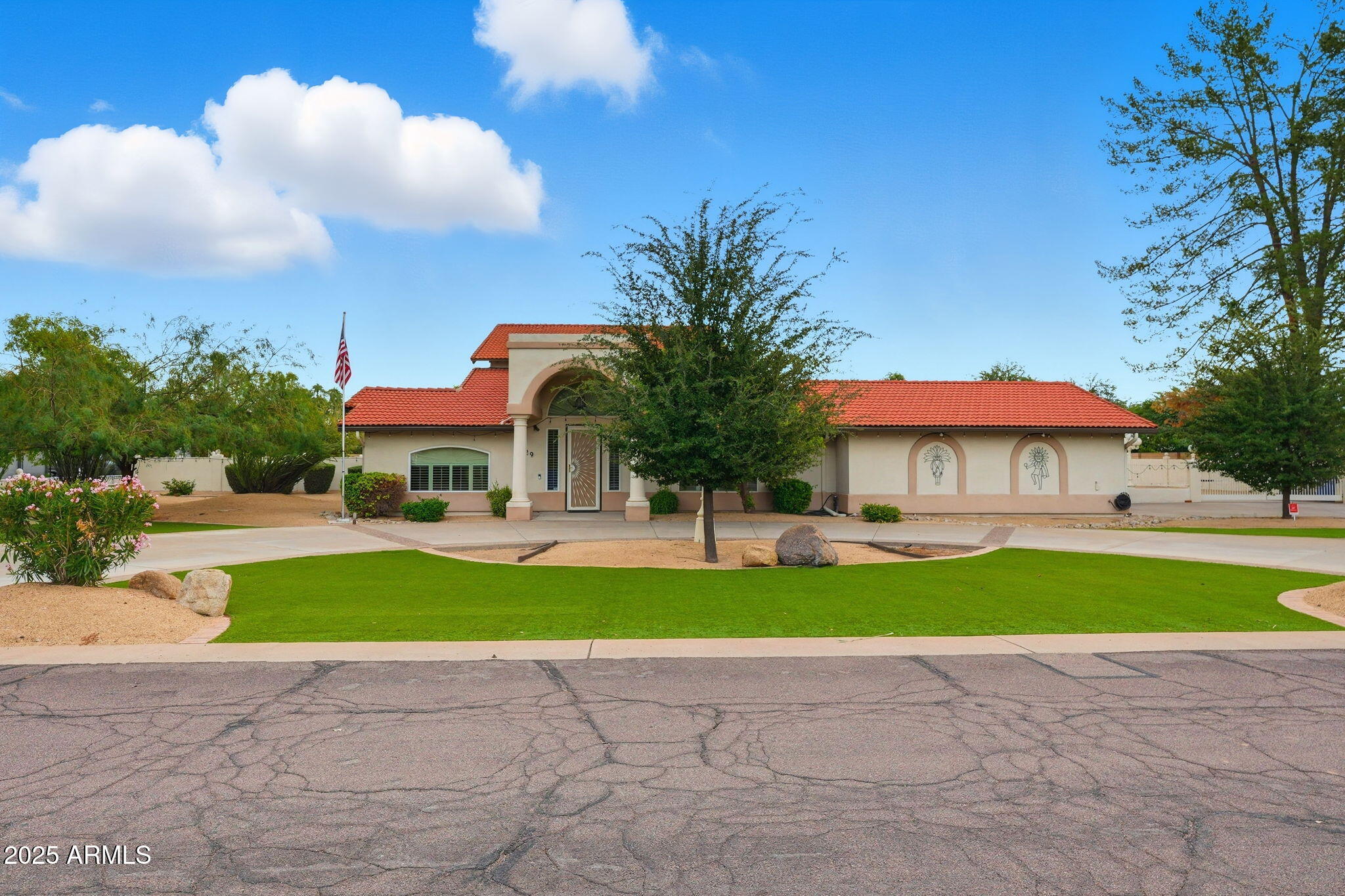 8629 S STANLEY Place