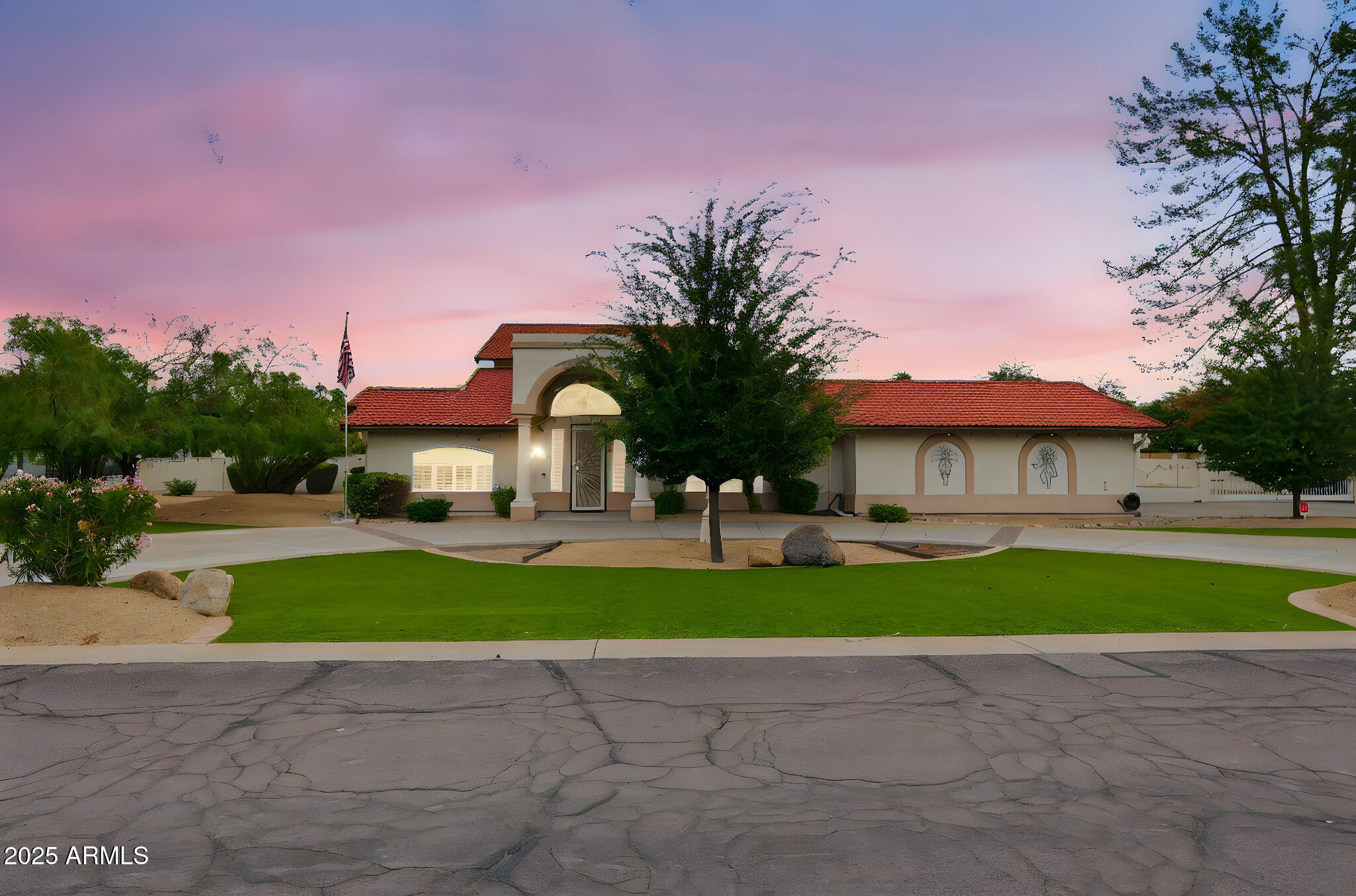 8629 S STANLEY Place