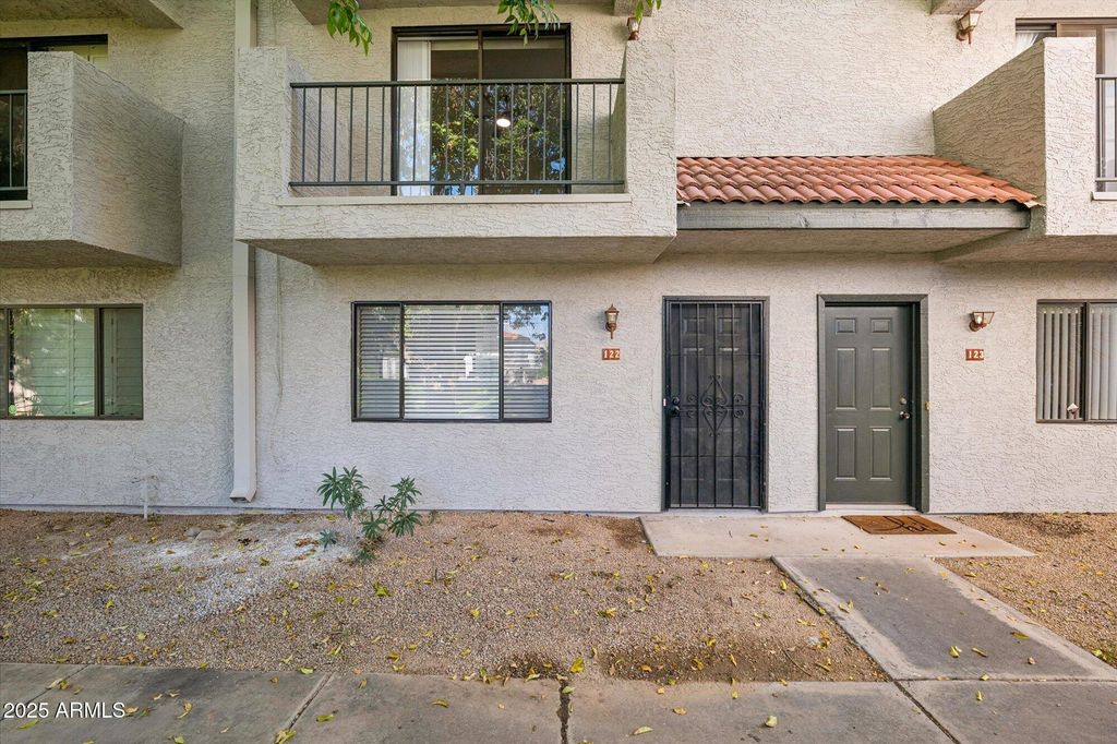 Photo of 18239 N 40th Street #122, Phoenix, AZ 85032 (MLS # 6951868)