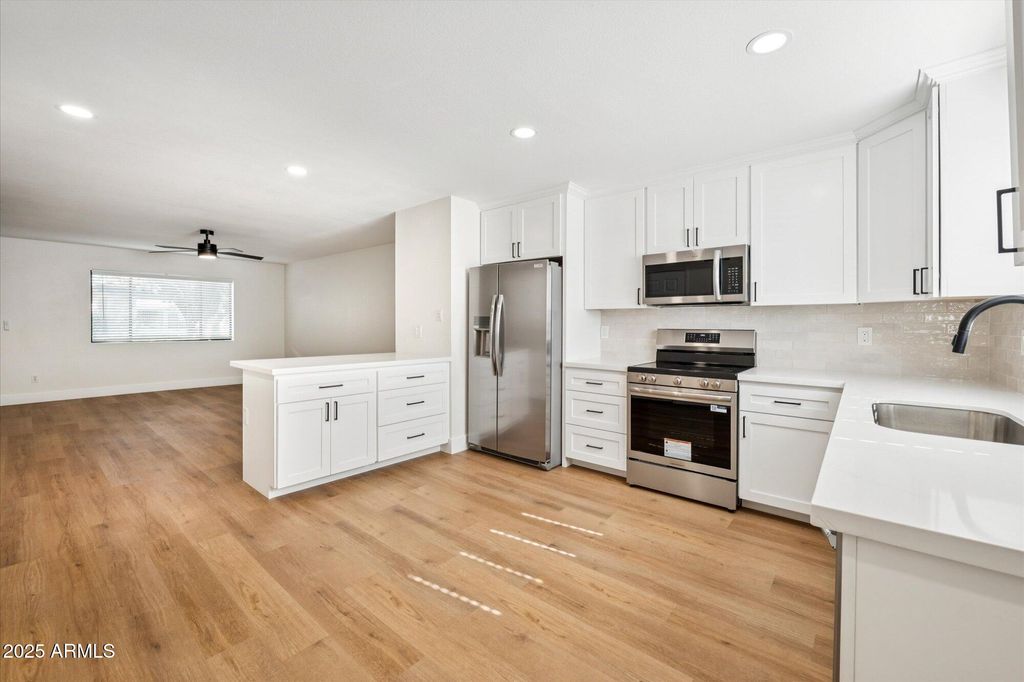 Photo of 18239 N 40th Street #122, Phoenix, AZ 85032 (MLS # 6951868)