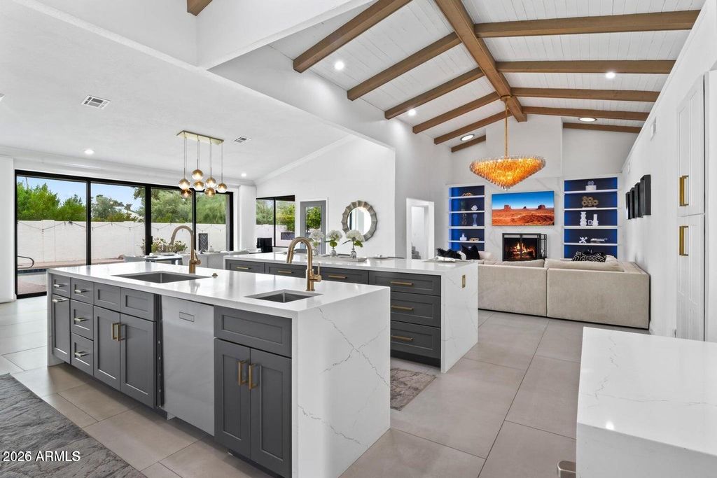 Photo of 9850 N 83rd Place, Scottsdale, AZ 85258 (MLS # 6973017)