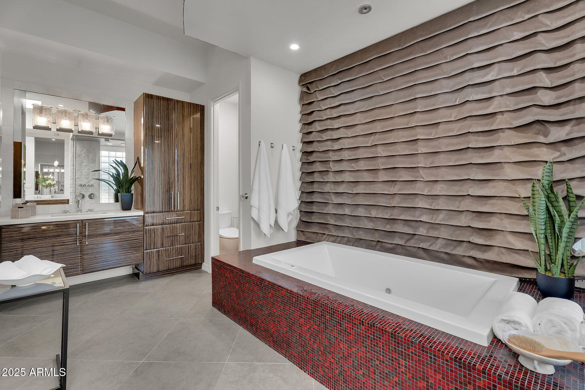 SADDLEBACK FOOTHILLS - Residential