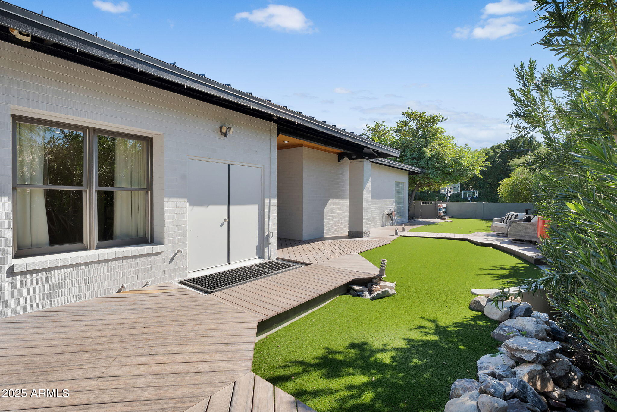 SADDLEBACK FOOTHILLS - Residential
