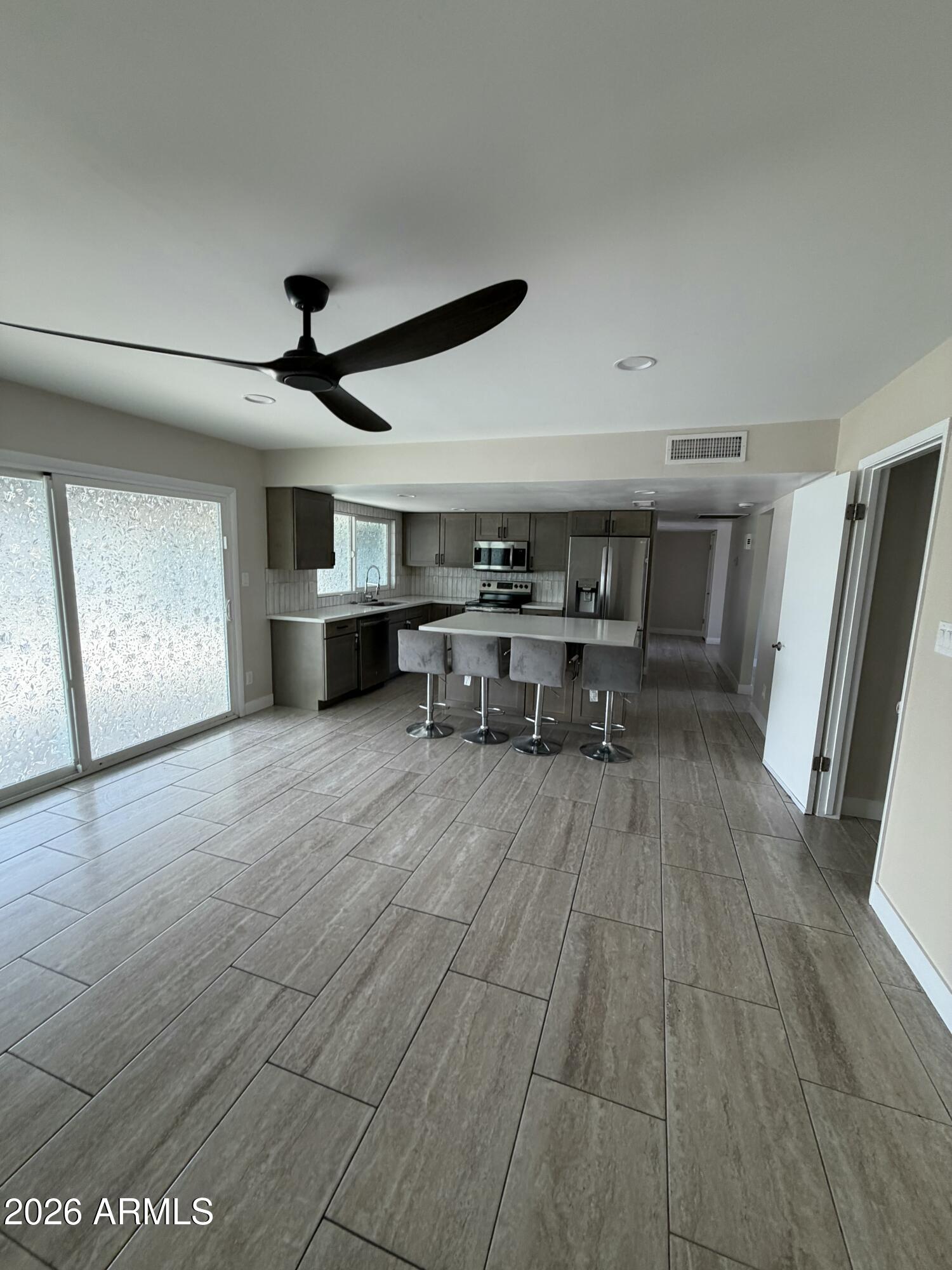 10020 N 52ND Drive